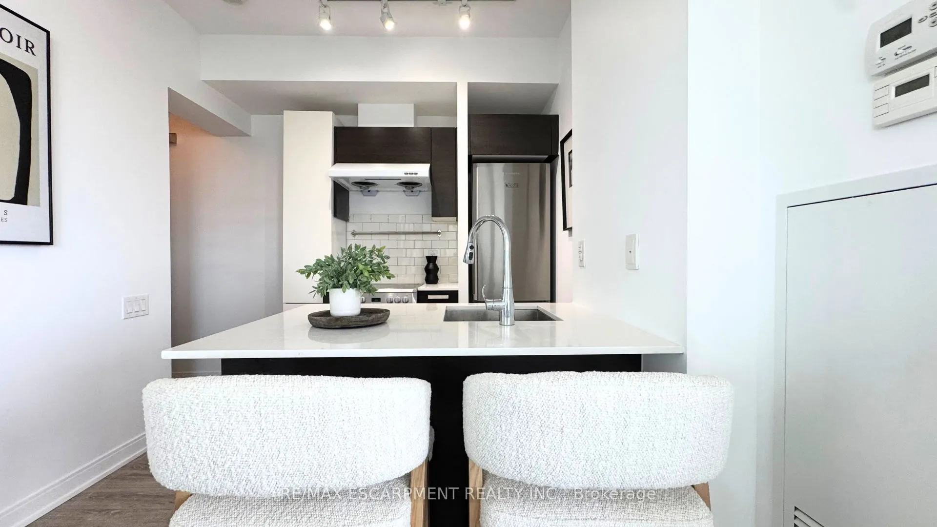 42 Charles Street E, #2409