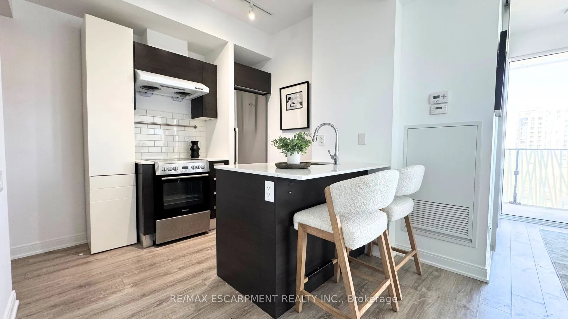42 Charles Street E, #2409