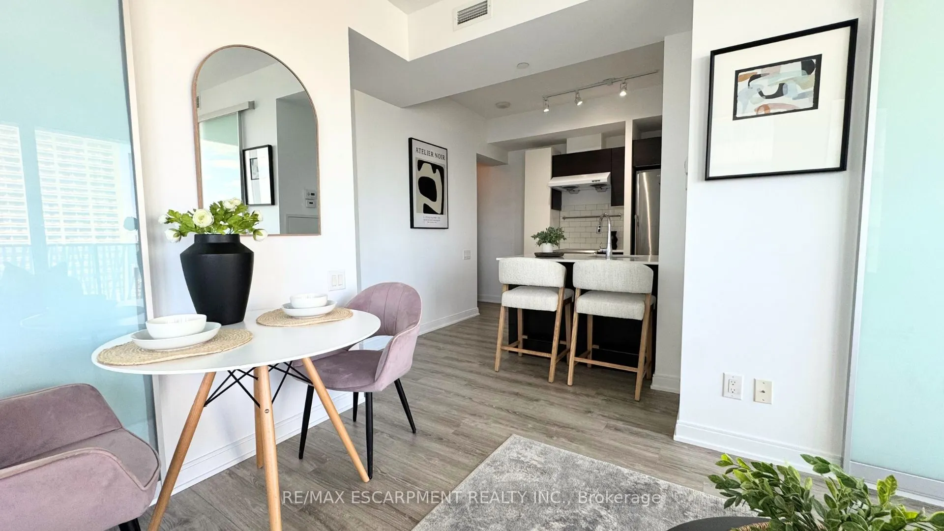 42 Charles Street E, #2409
