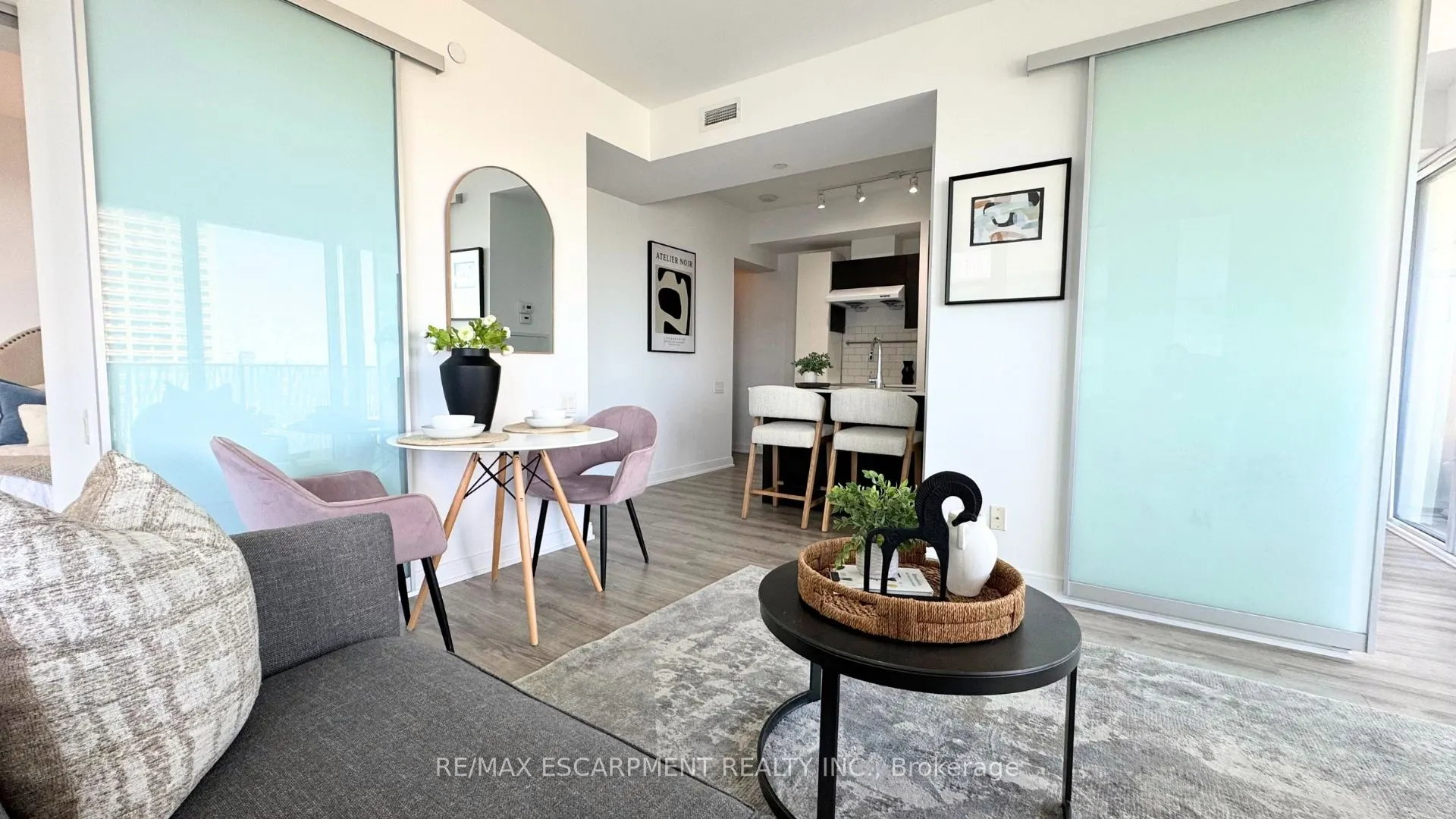 42 Charles Street E, #2409