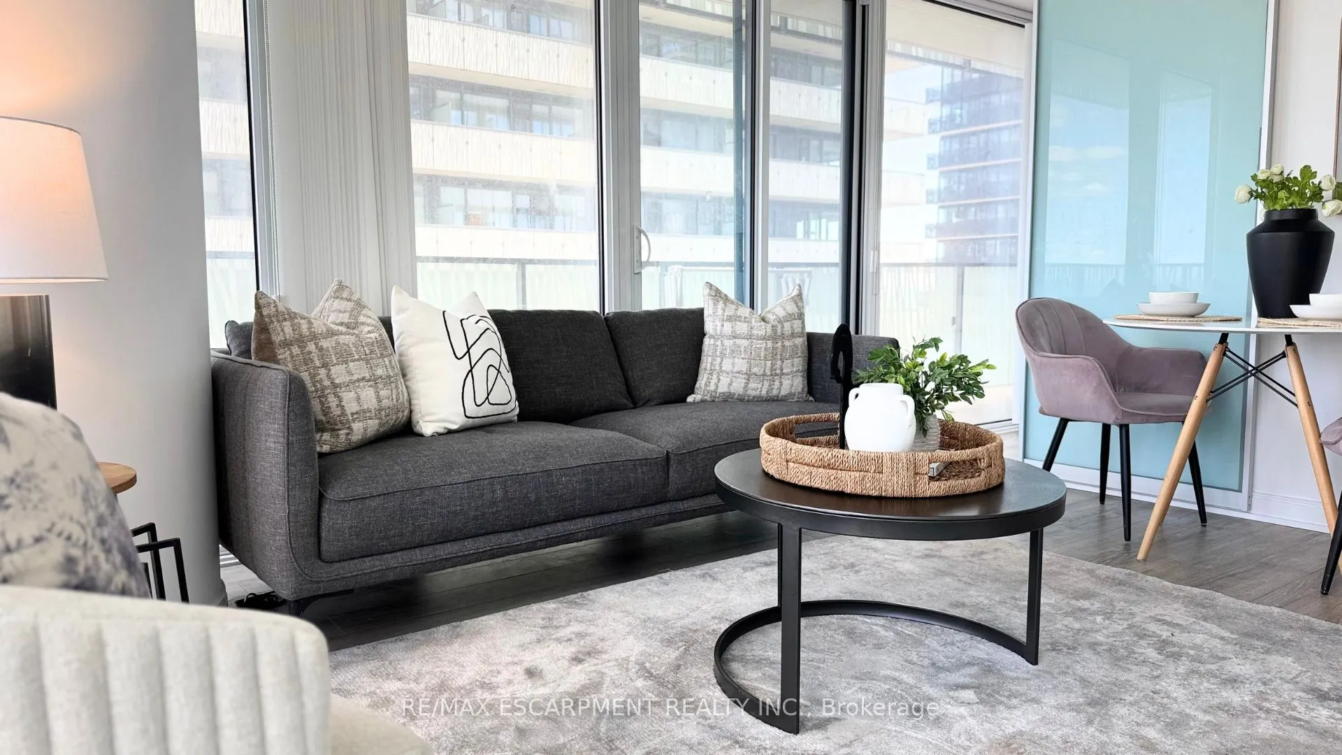 42 Charles Street E, #2409