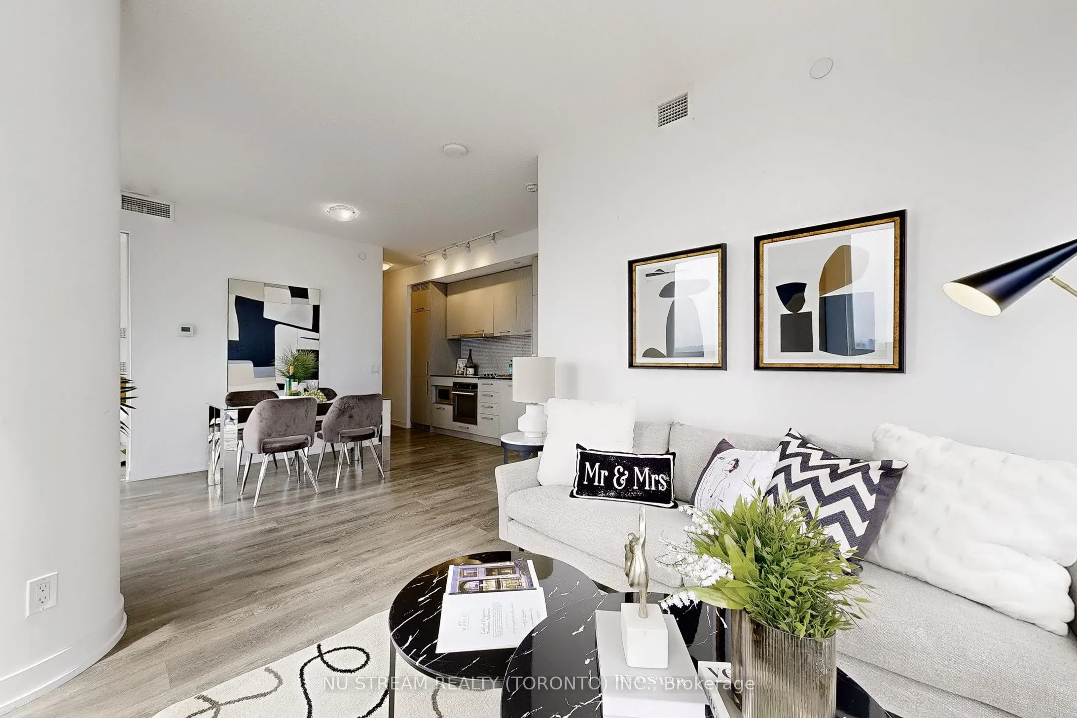 87 Peter Street, #2302