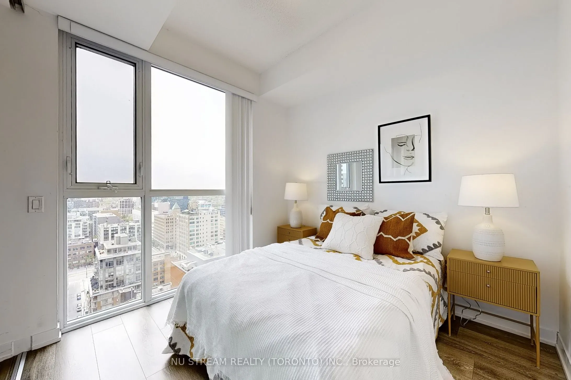 87 Peter Street, #2302