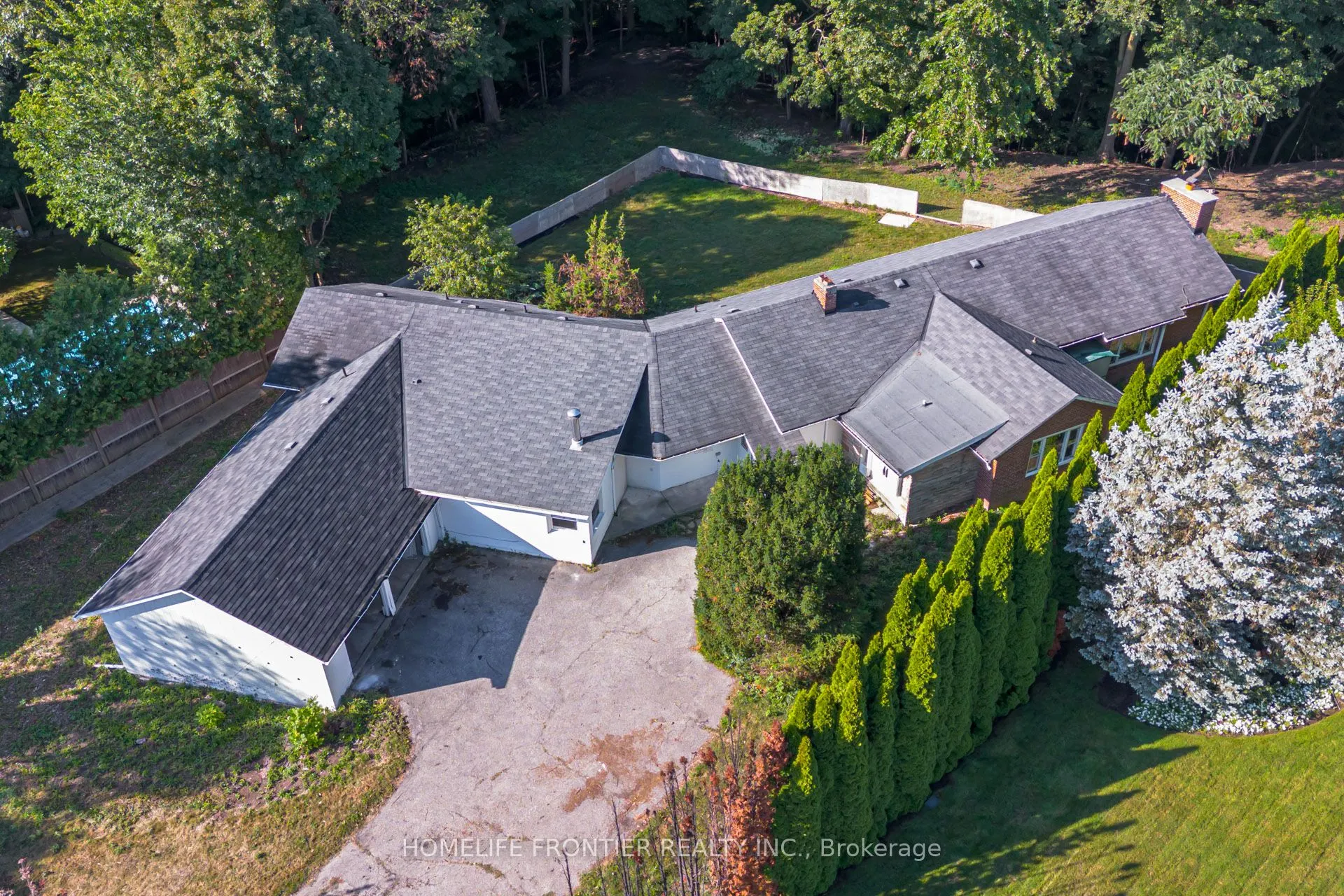 78 Arjay Crescent
