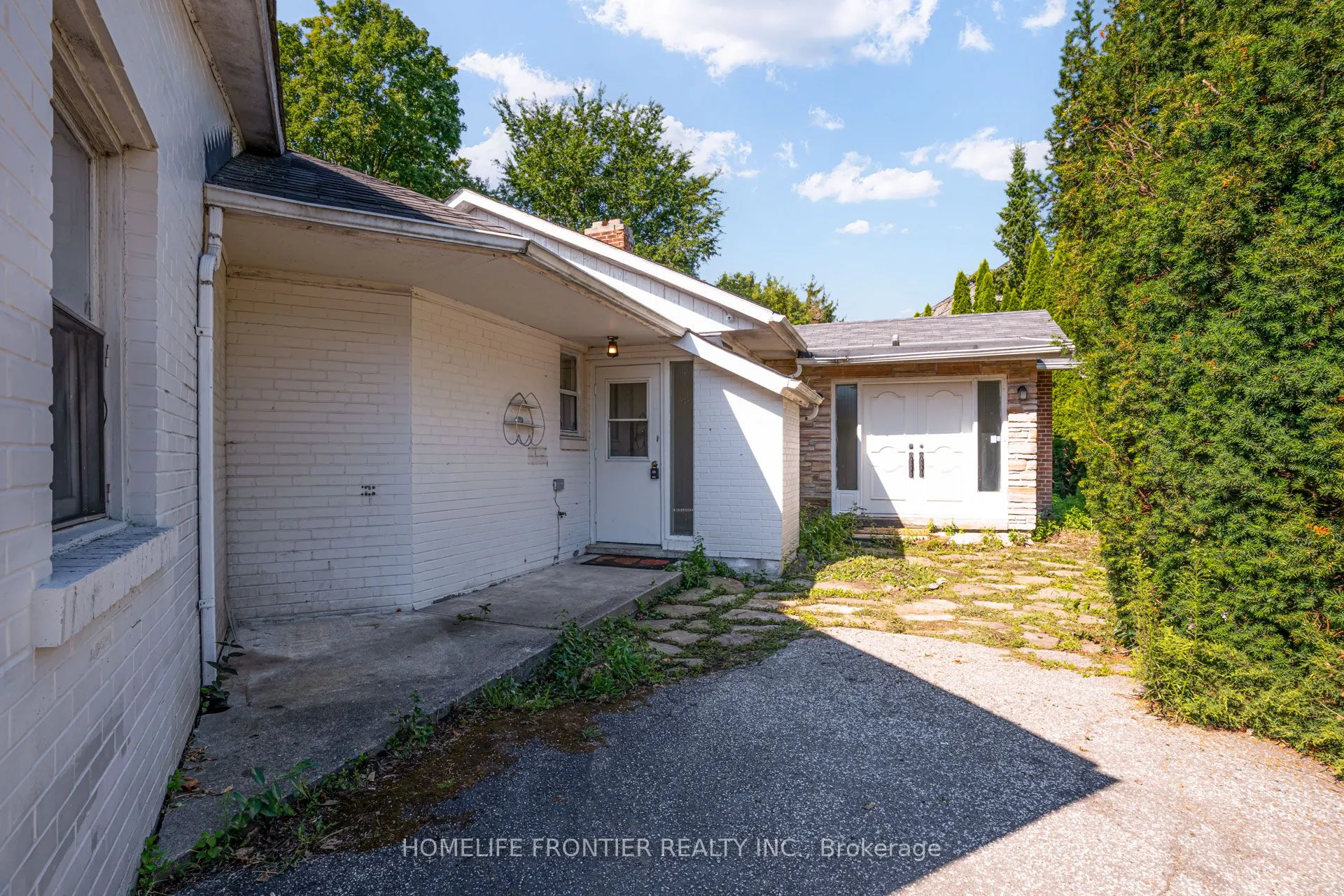 78 Arjay Crescent