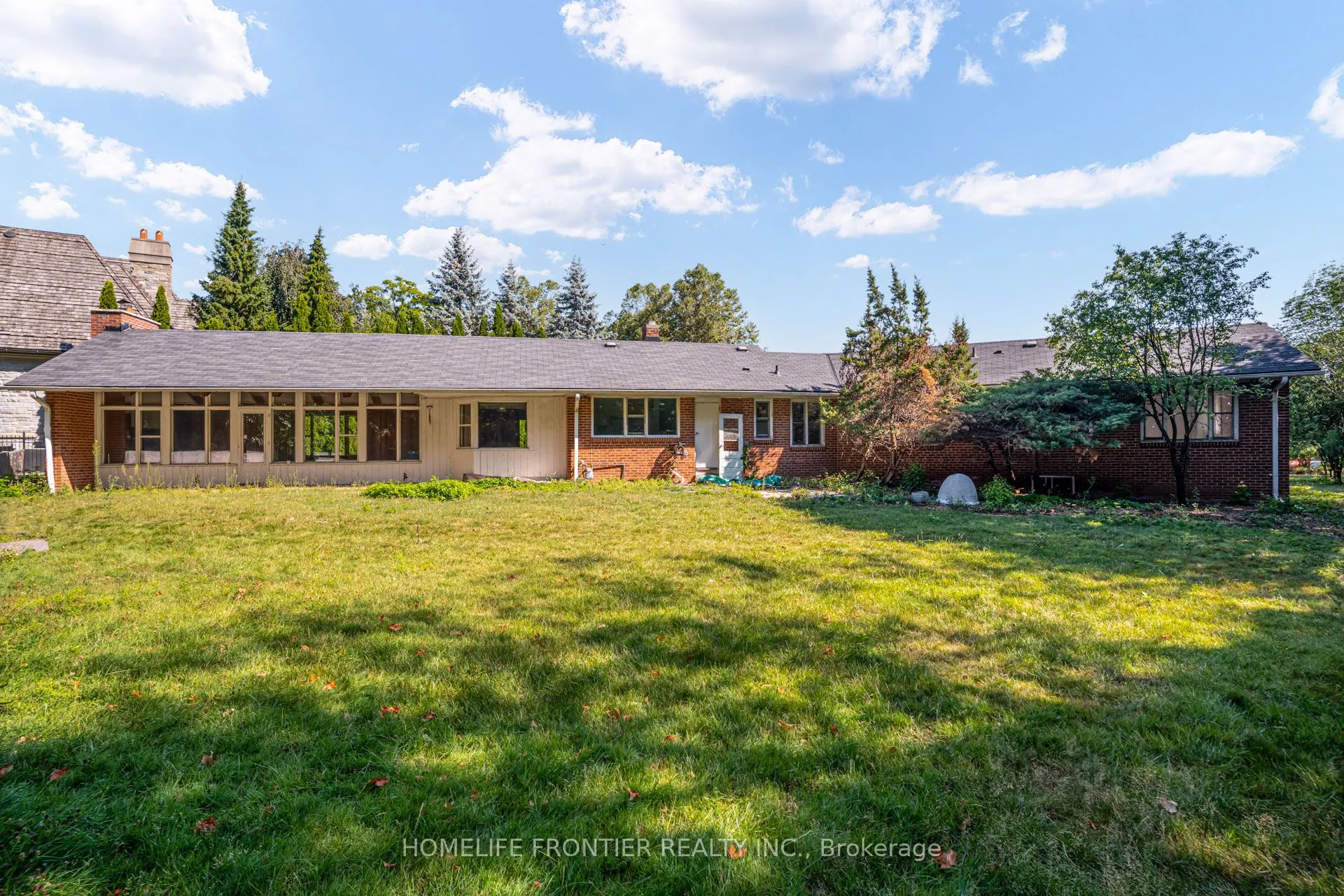 78 Arjay Crescent