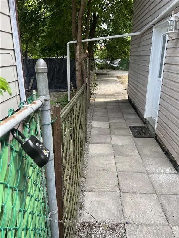23 Franklin Avenue