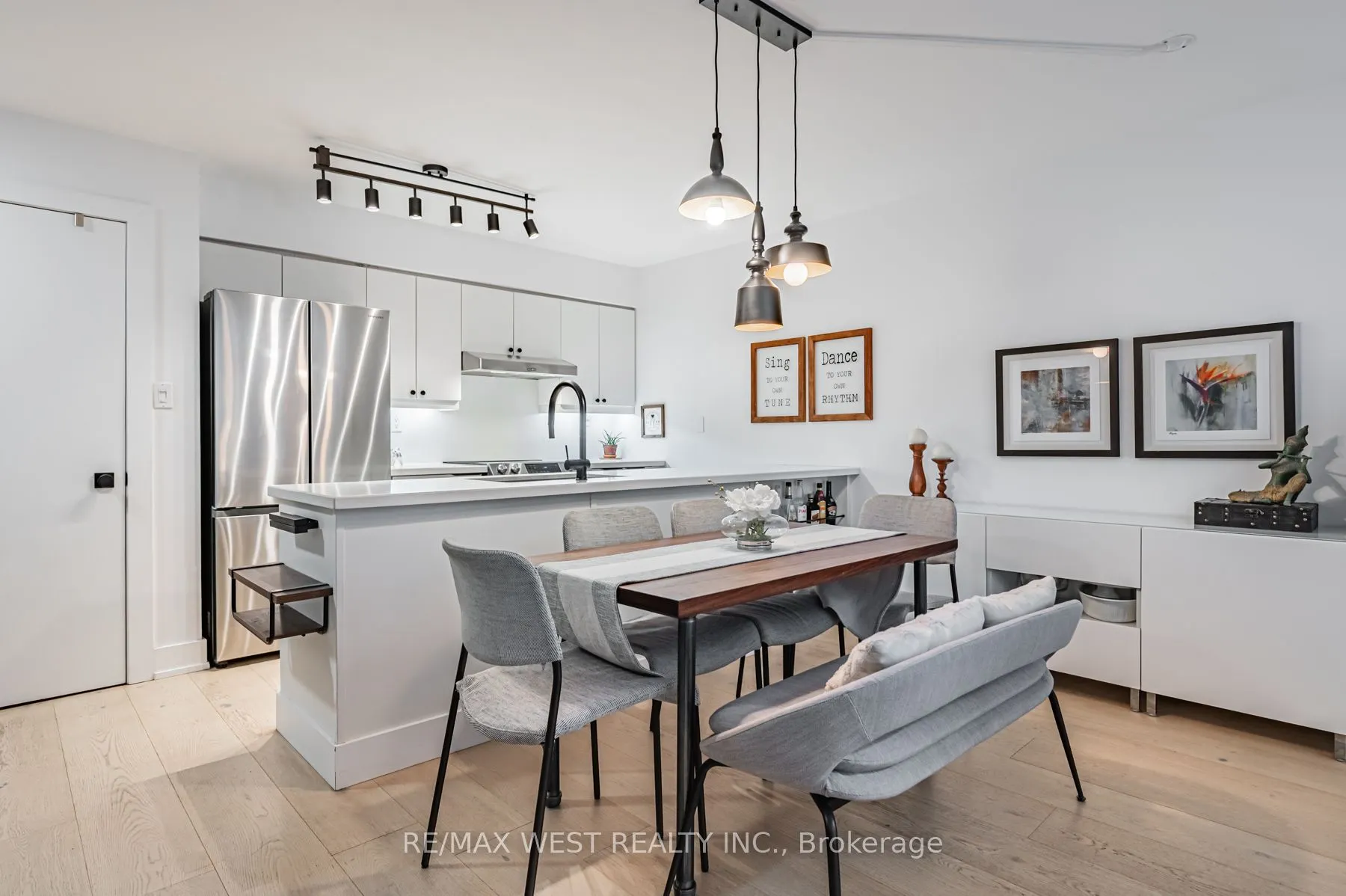 139 Merton Street, #430