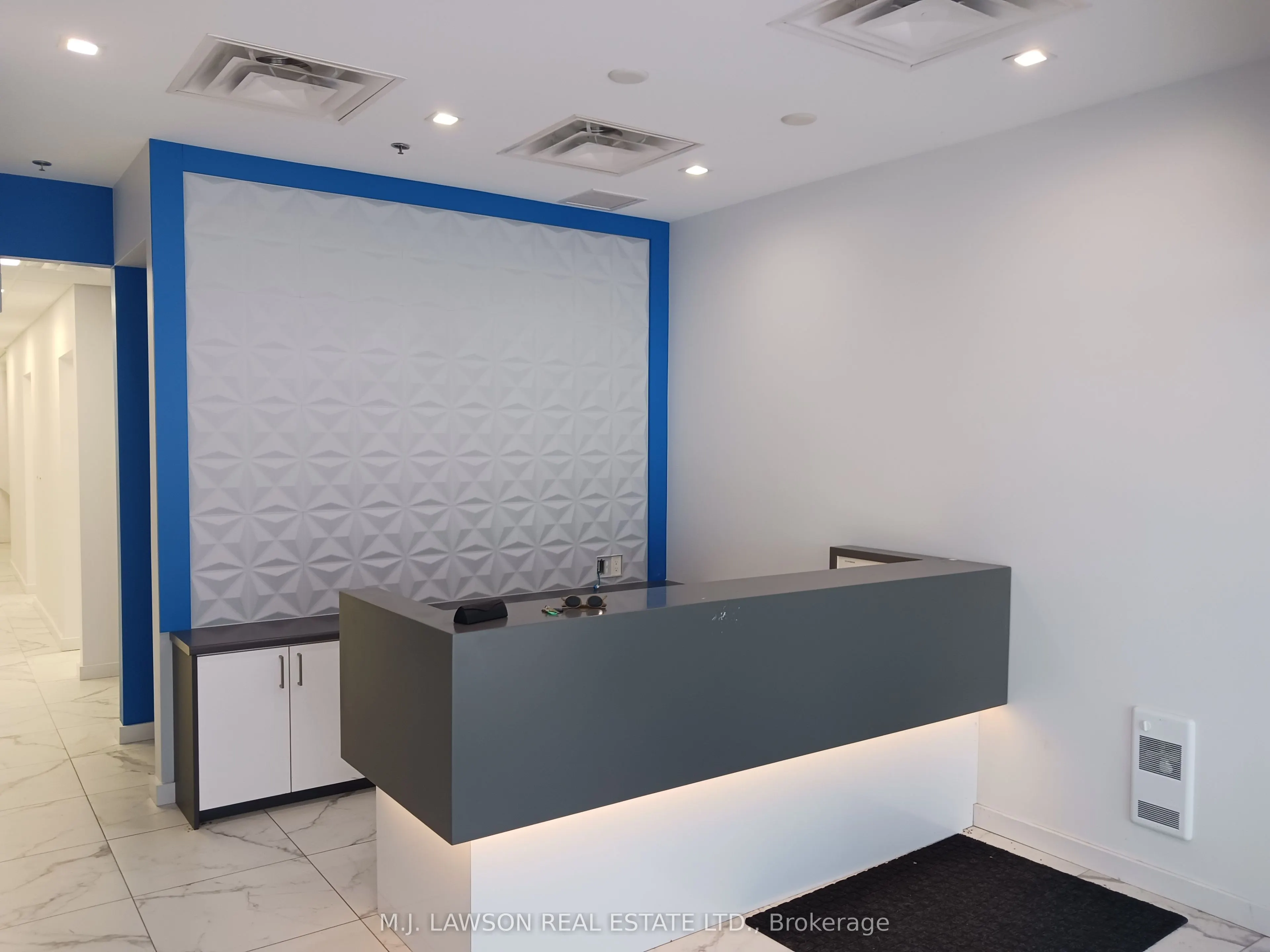 675 King Street W, #104