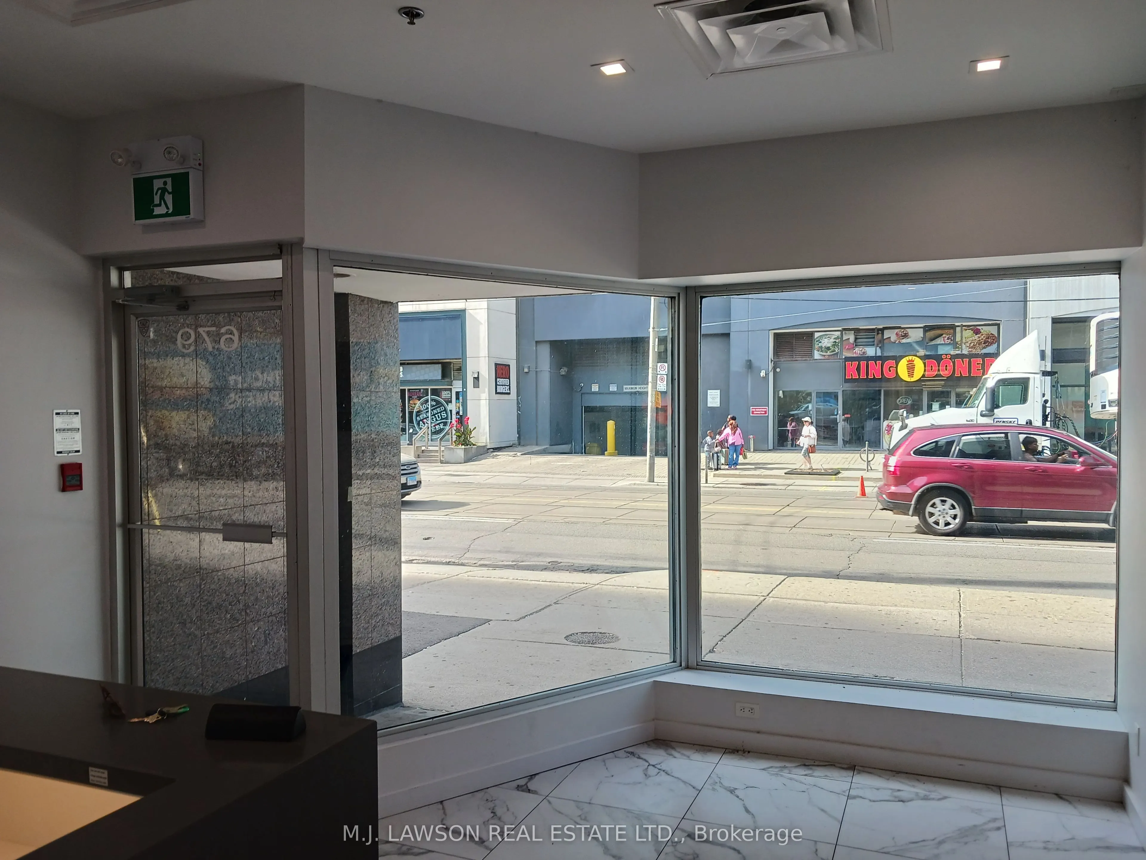 675 King Street W, #104