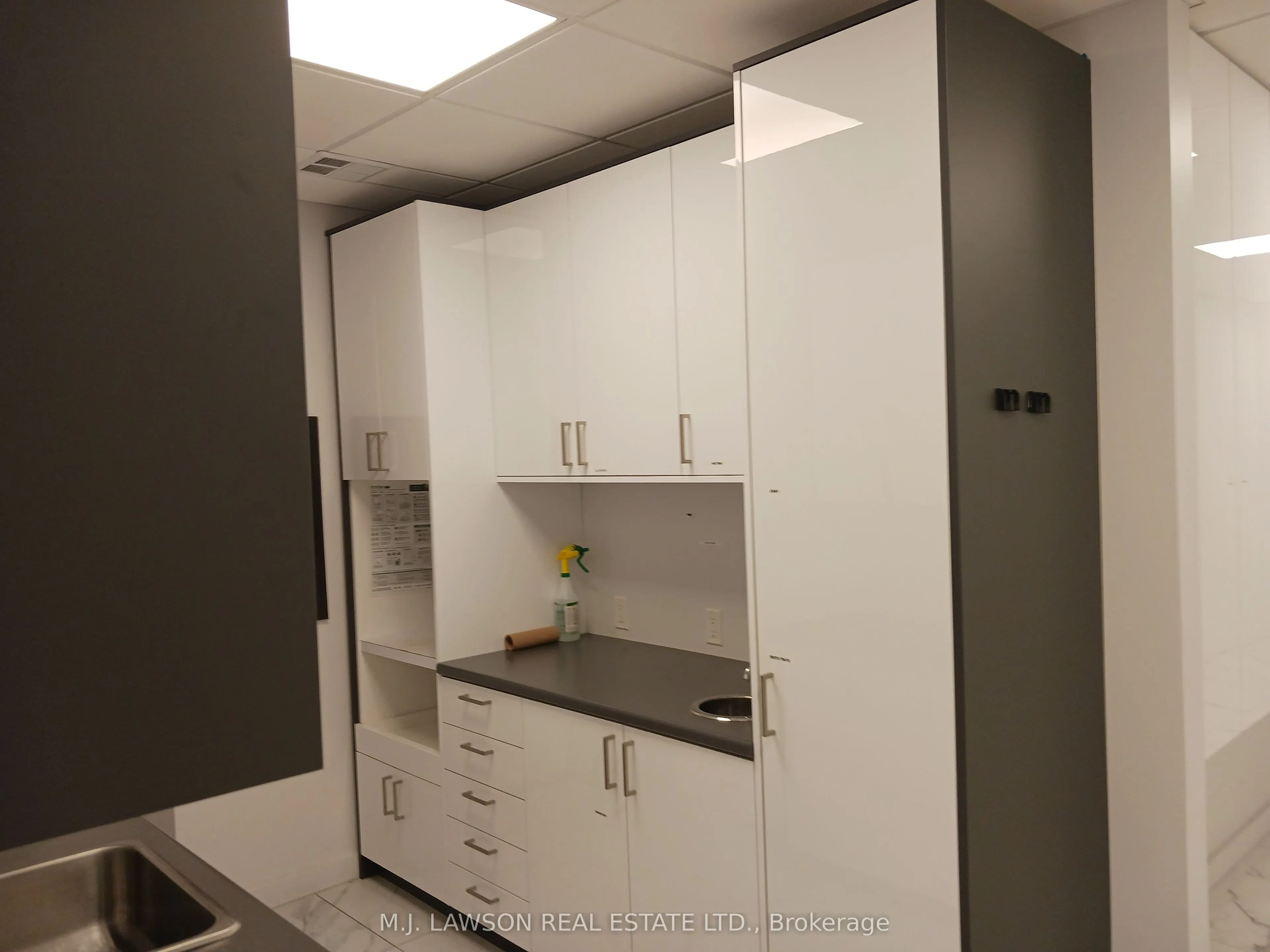 675 King Street W, #104