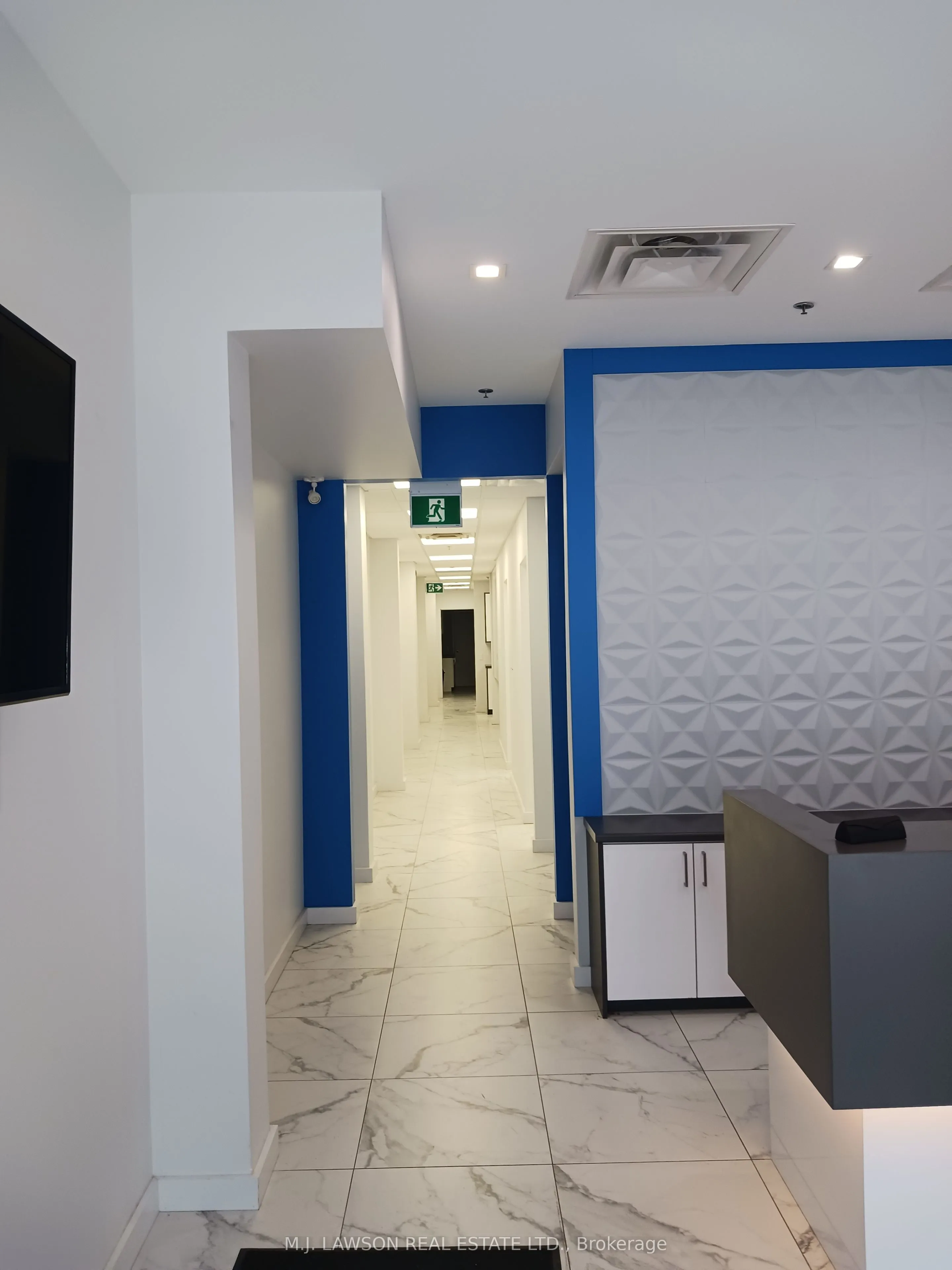 675 King Street W, #104