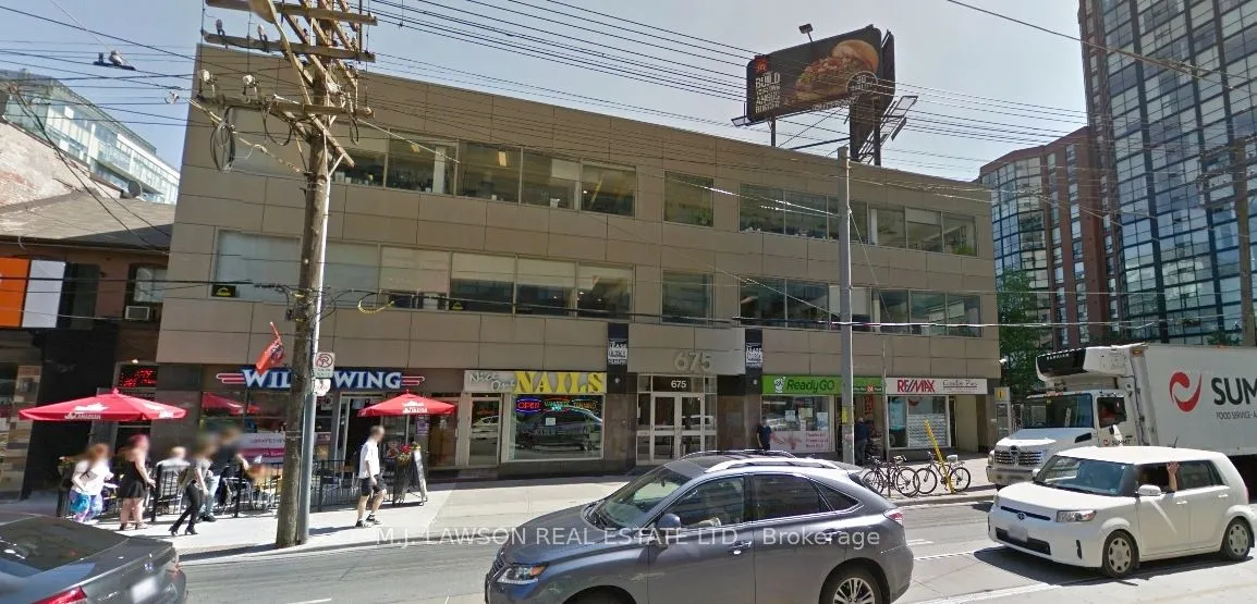 675 King Street W, #104