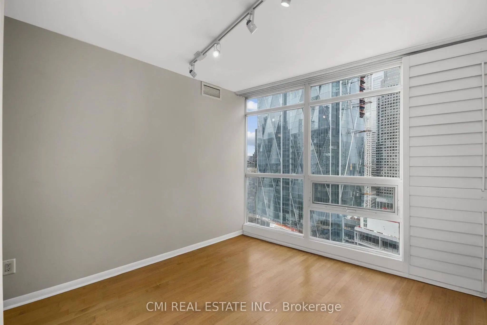 18 Yonge Street, #2603
