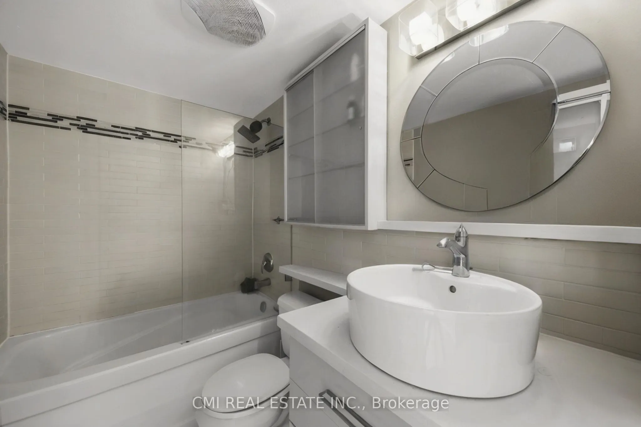 18 Yonge Street, #2603