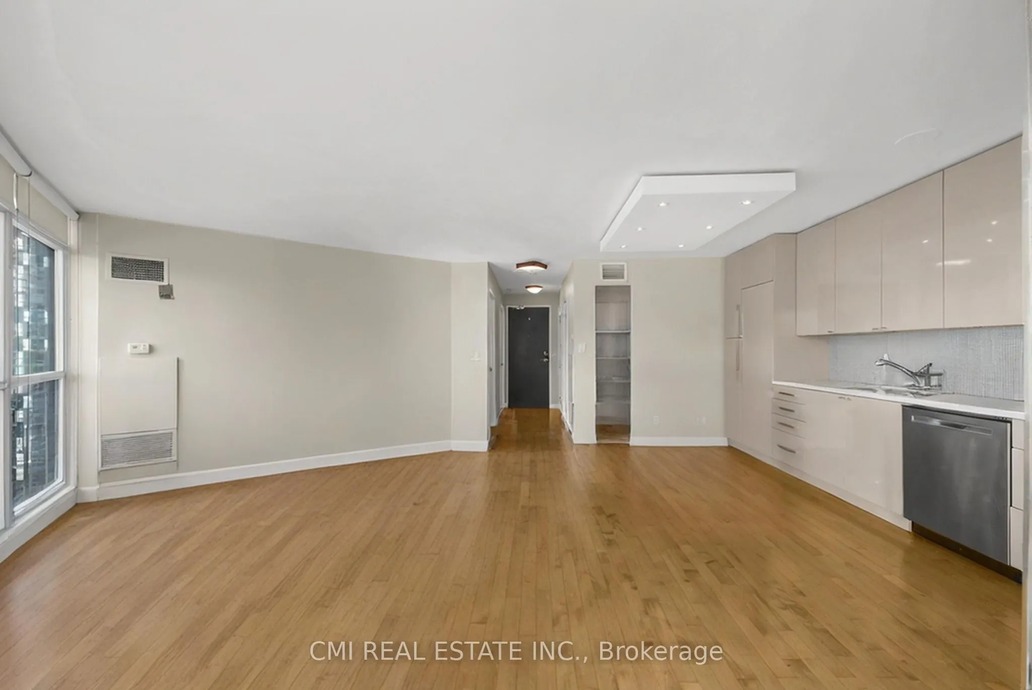 18 Yonge Street, #2603
