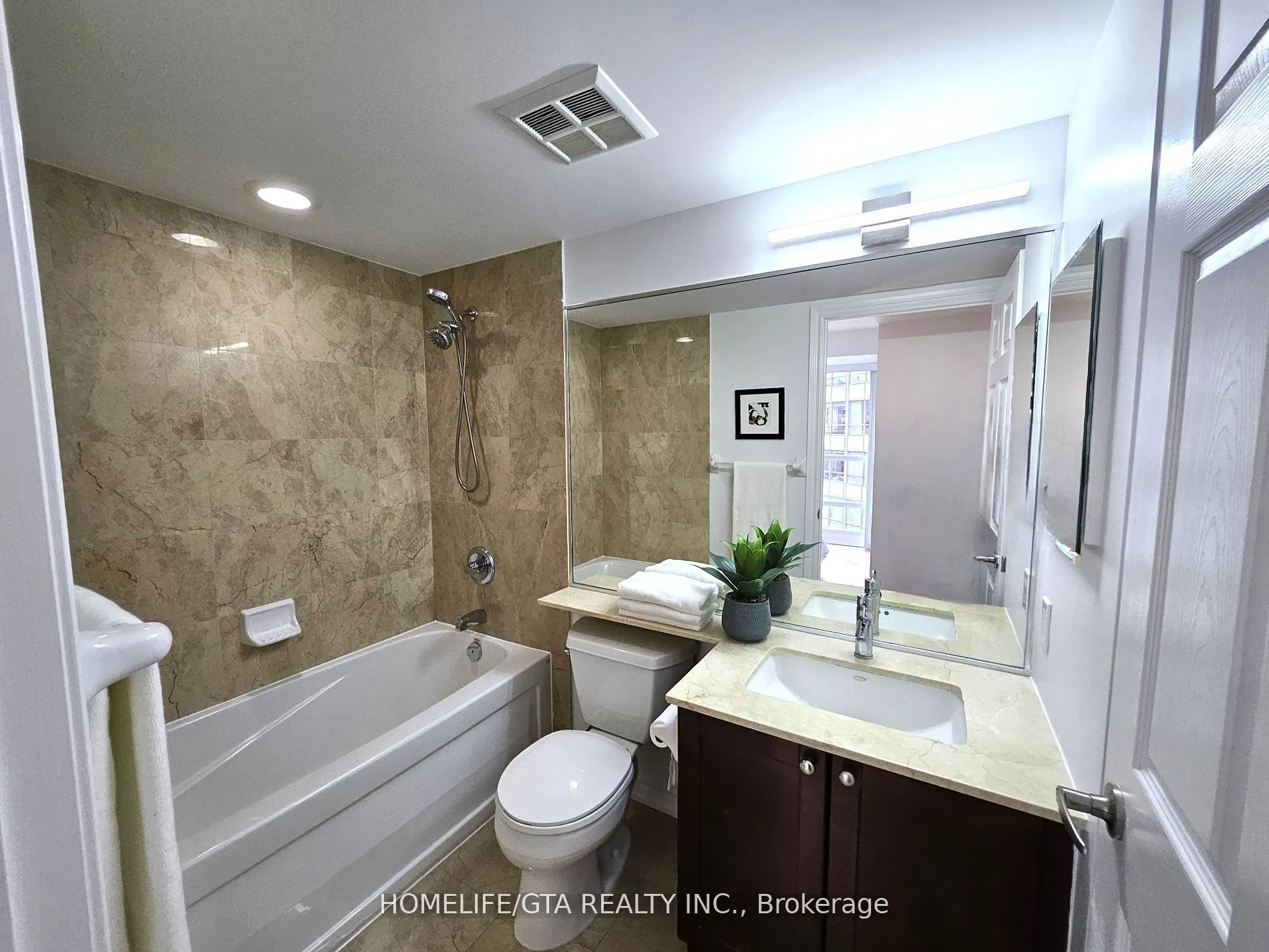 761 Bay Street, #1509