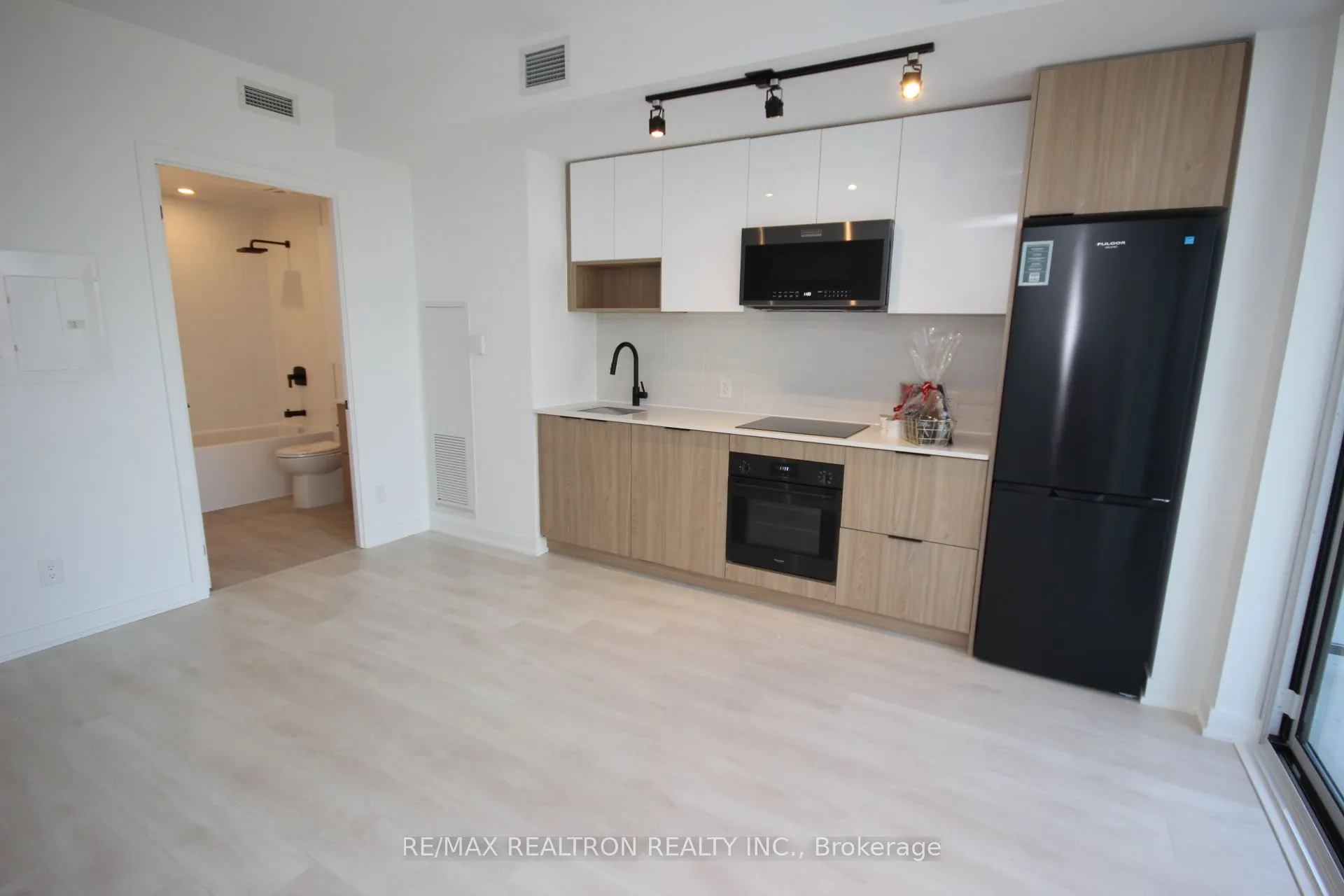 5 Defries Street, #622