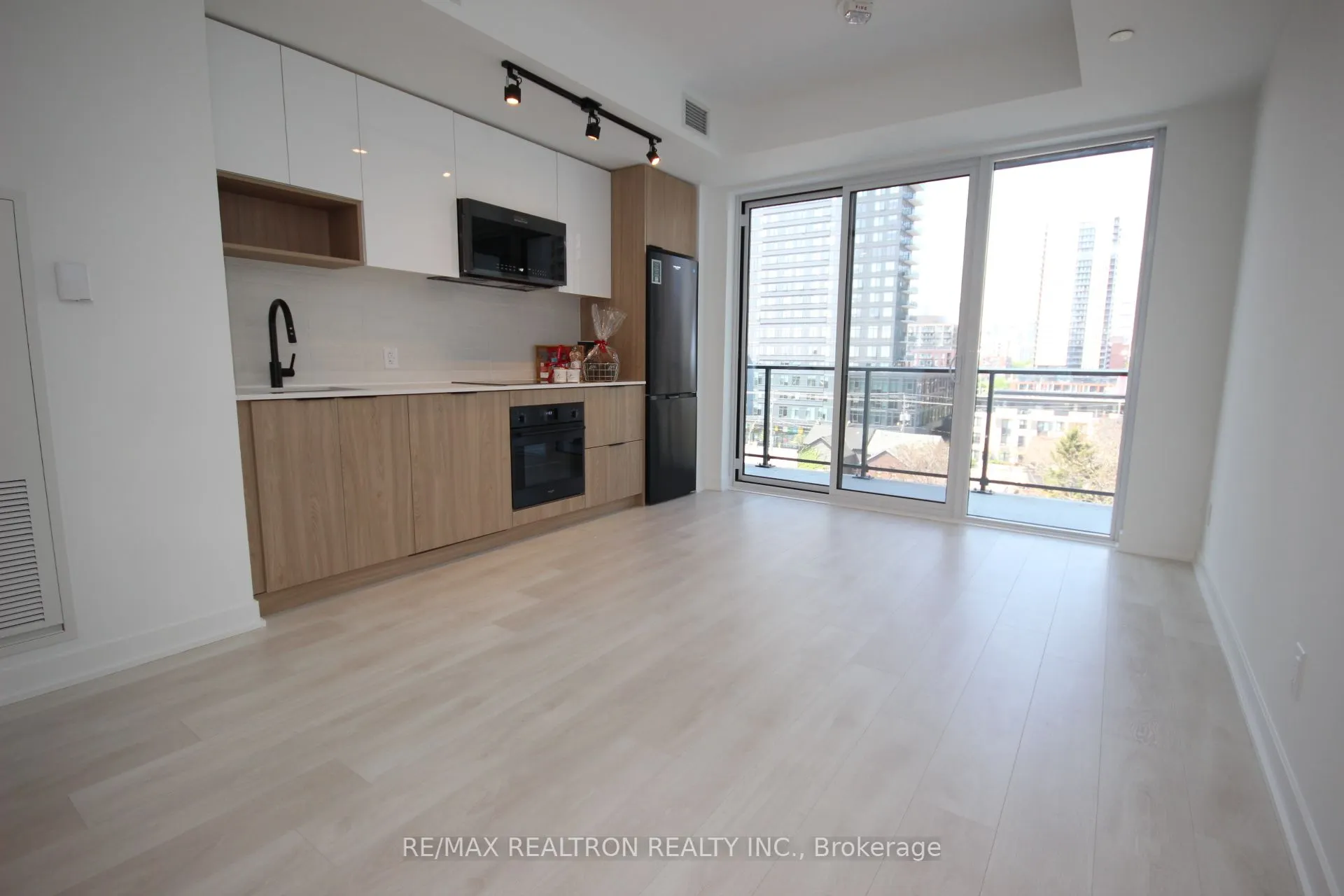 5 Defries Street, #622