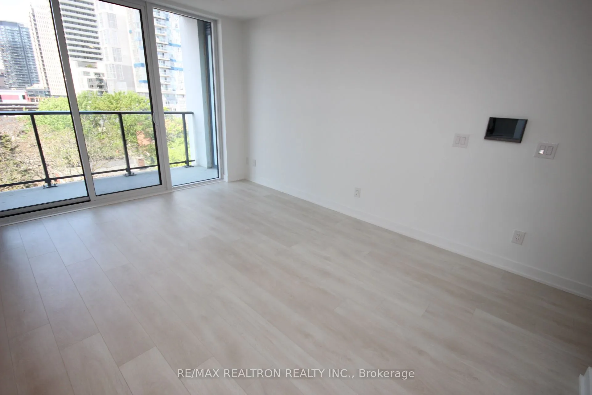5 Defries Street, #622