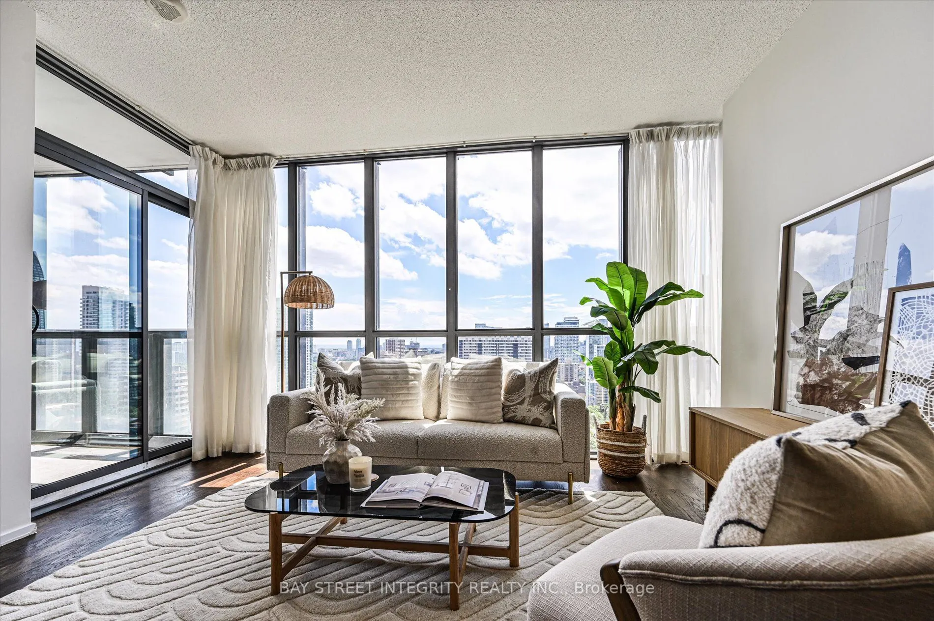101 Charles Street E, #2103