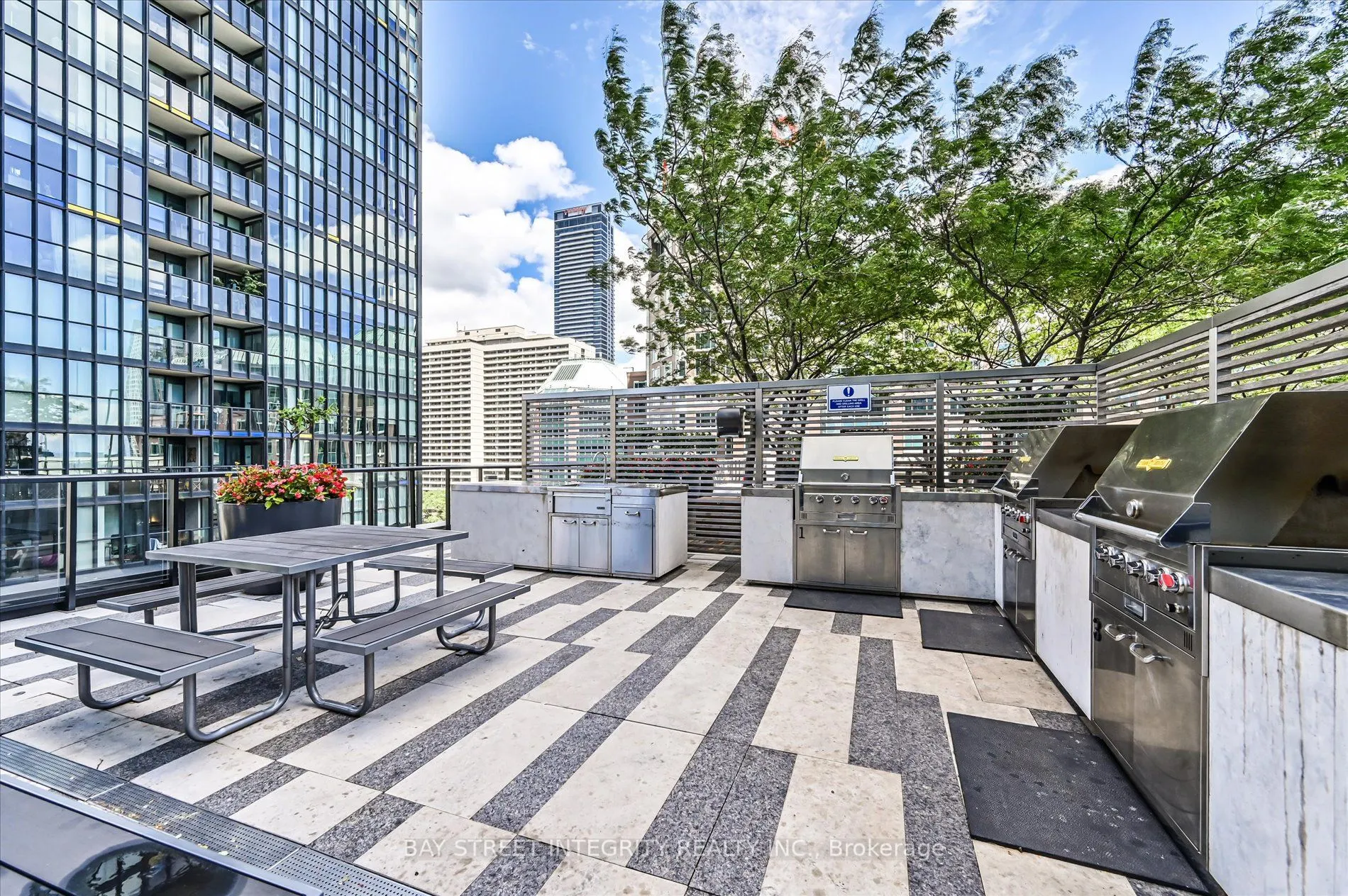101 Charles Street E, #2103