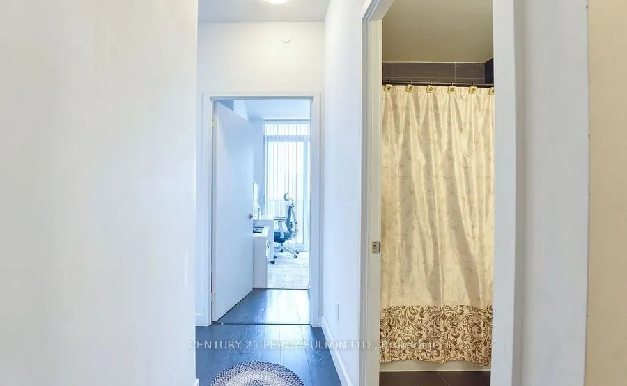 8 Eglinton Avenue E, #1808