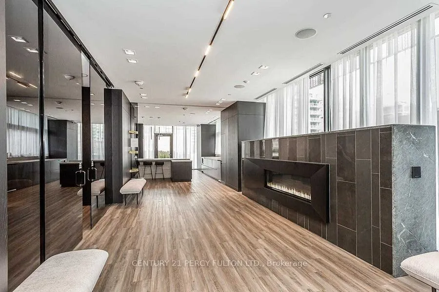 8 Eglinton Avenue E, #1808