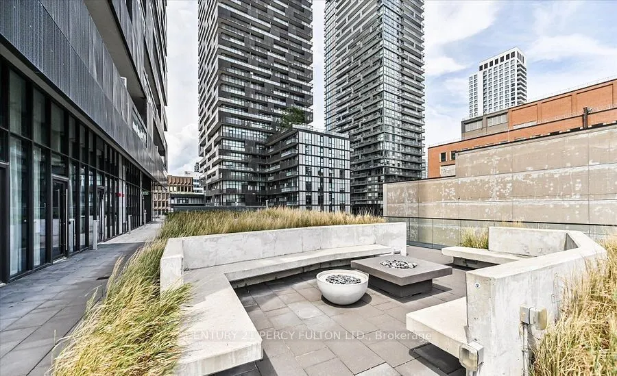 8 Eglinton Avenue E, #1808