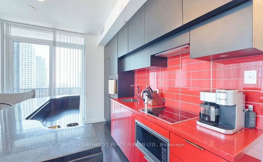 8 Eglinton Avenue E, #1808