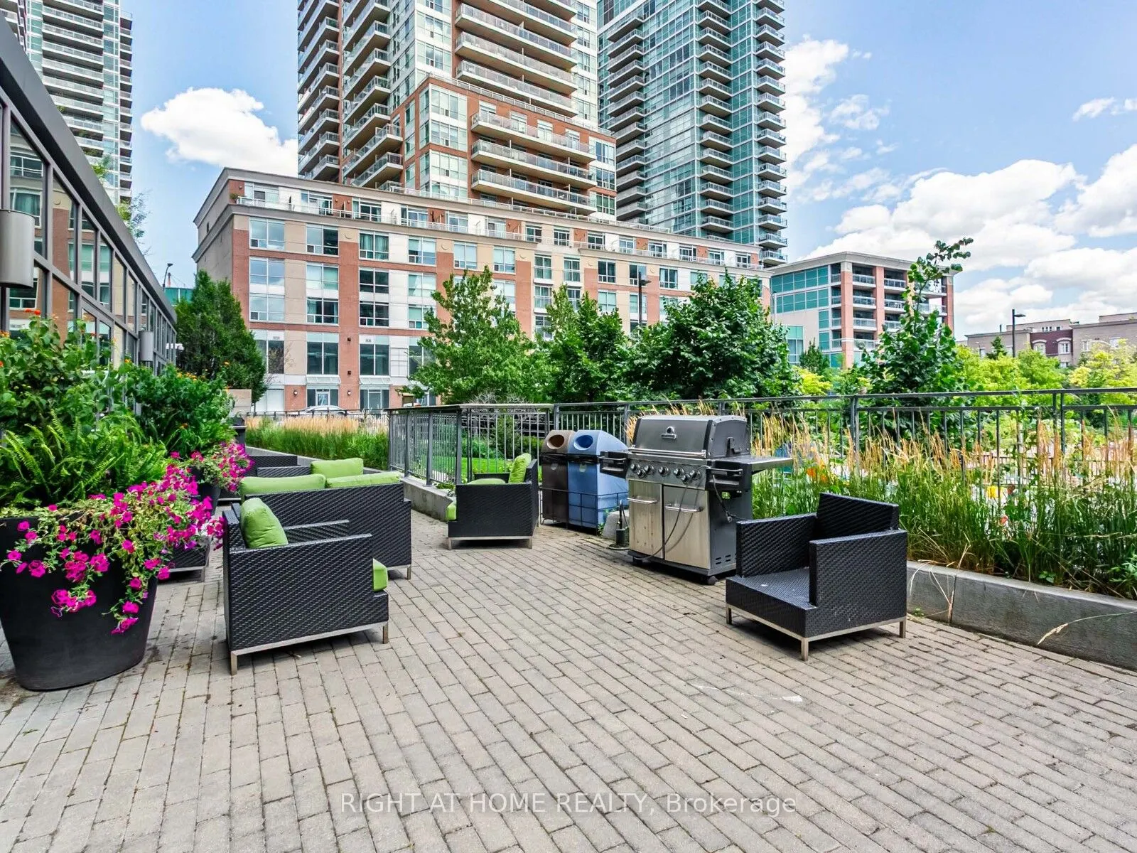 69 Lynn Williams Street, #1507