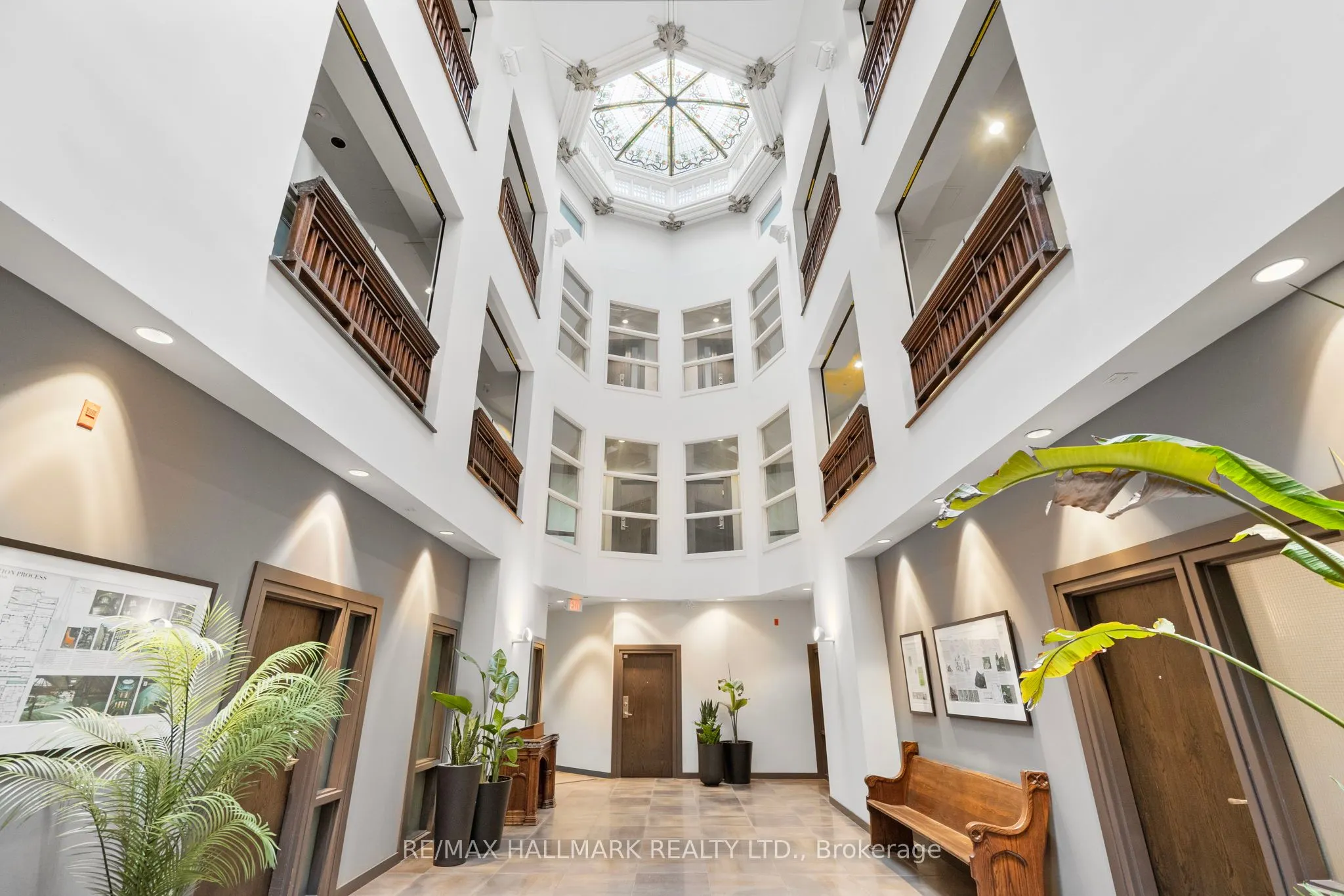 701 Dovercourt Road, #202