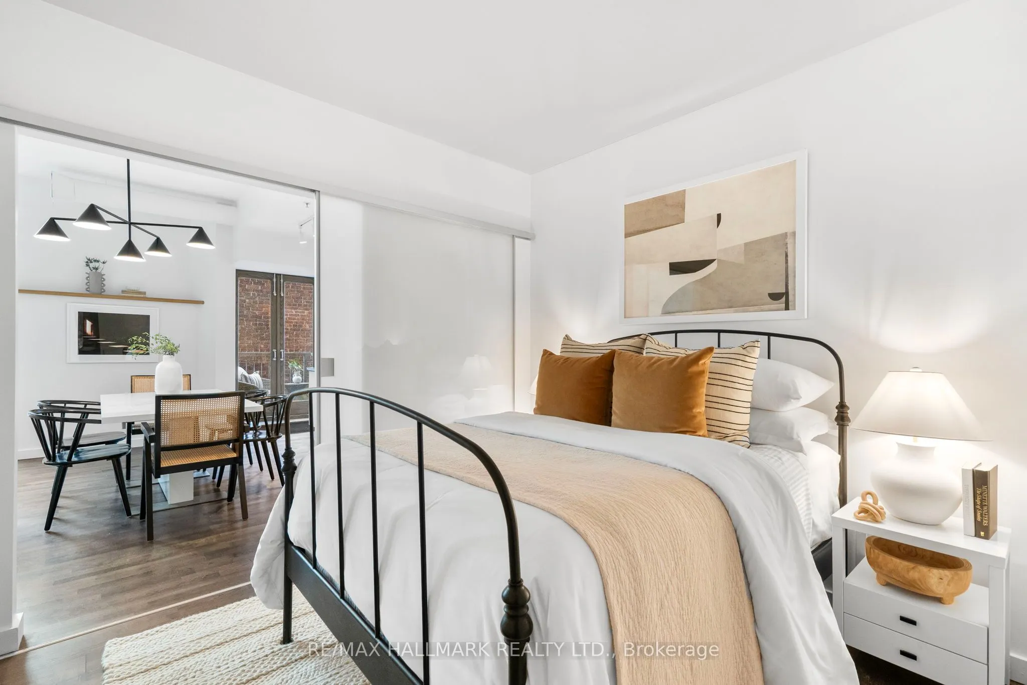 701 Dovercourt Road, #202