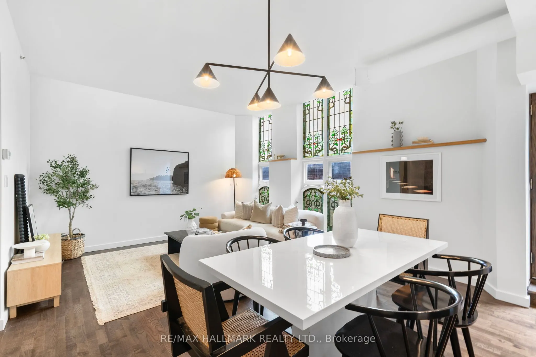 701 Dovercourt Road, #202