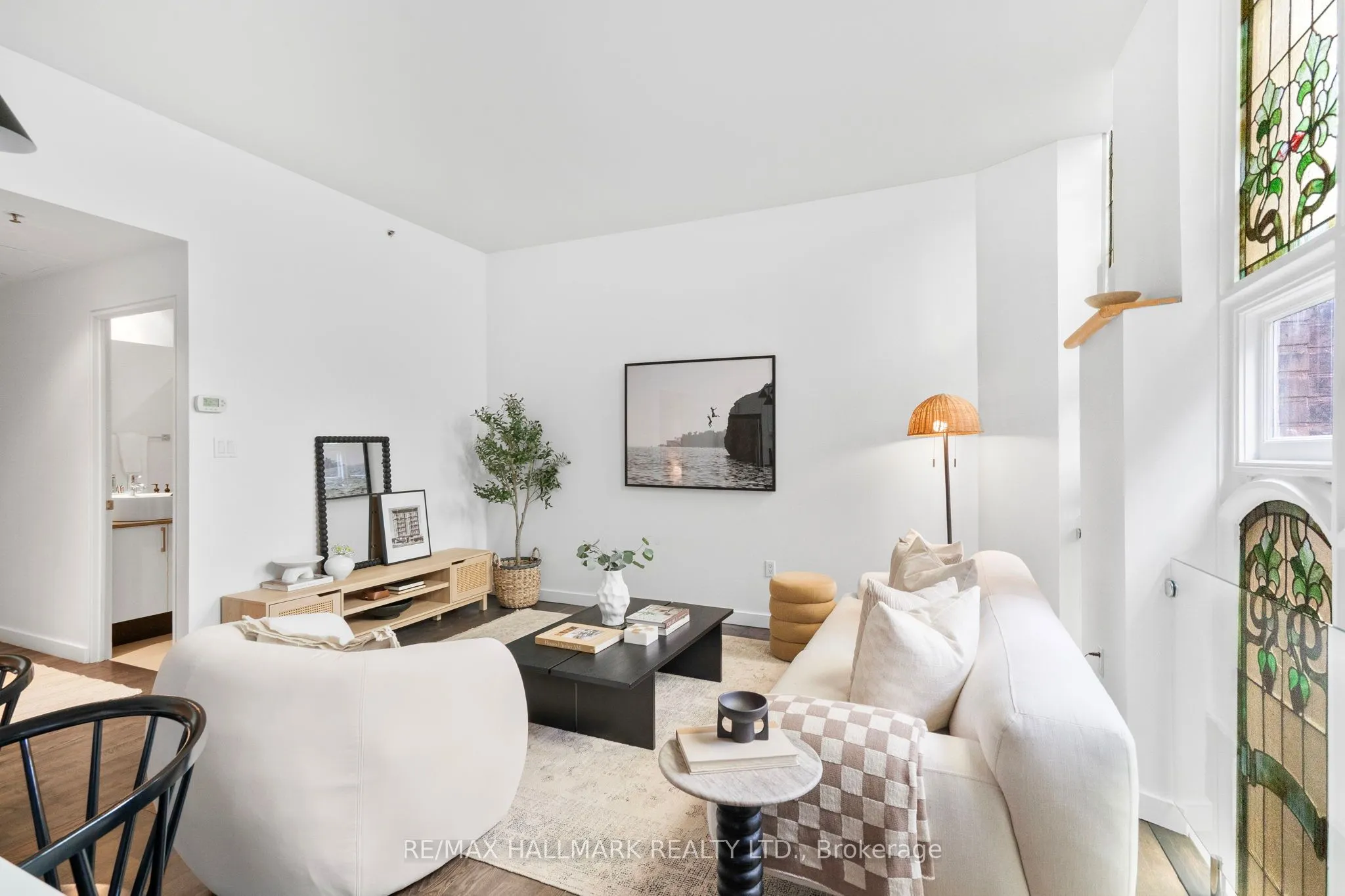 701 Dovercourt Road, #202