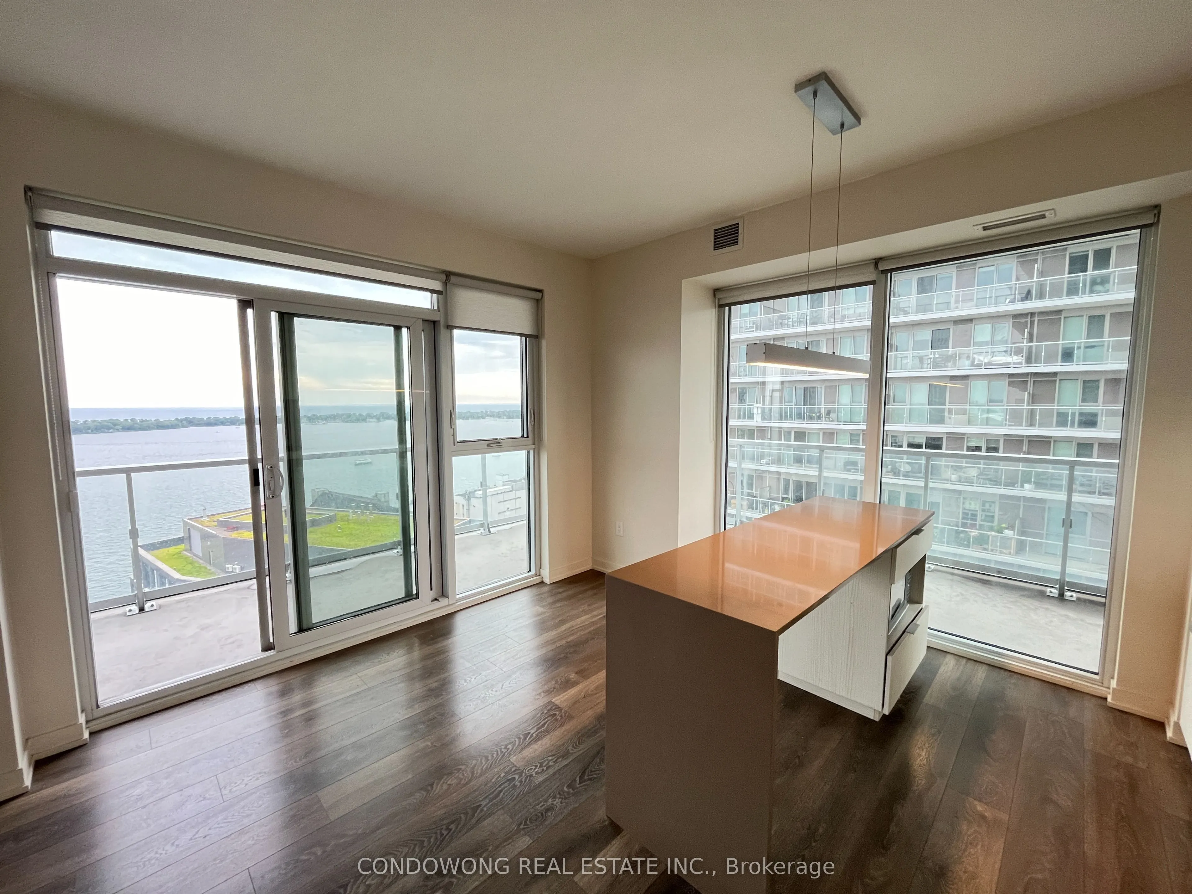 20 Richardson Street, #2405