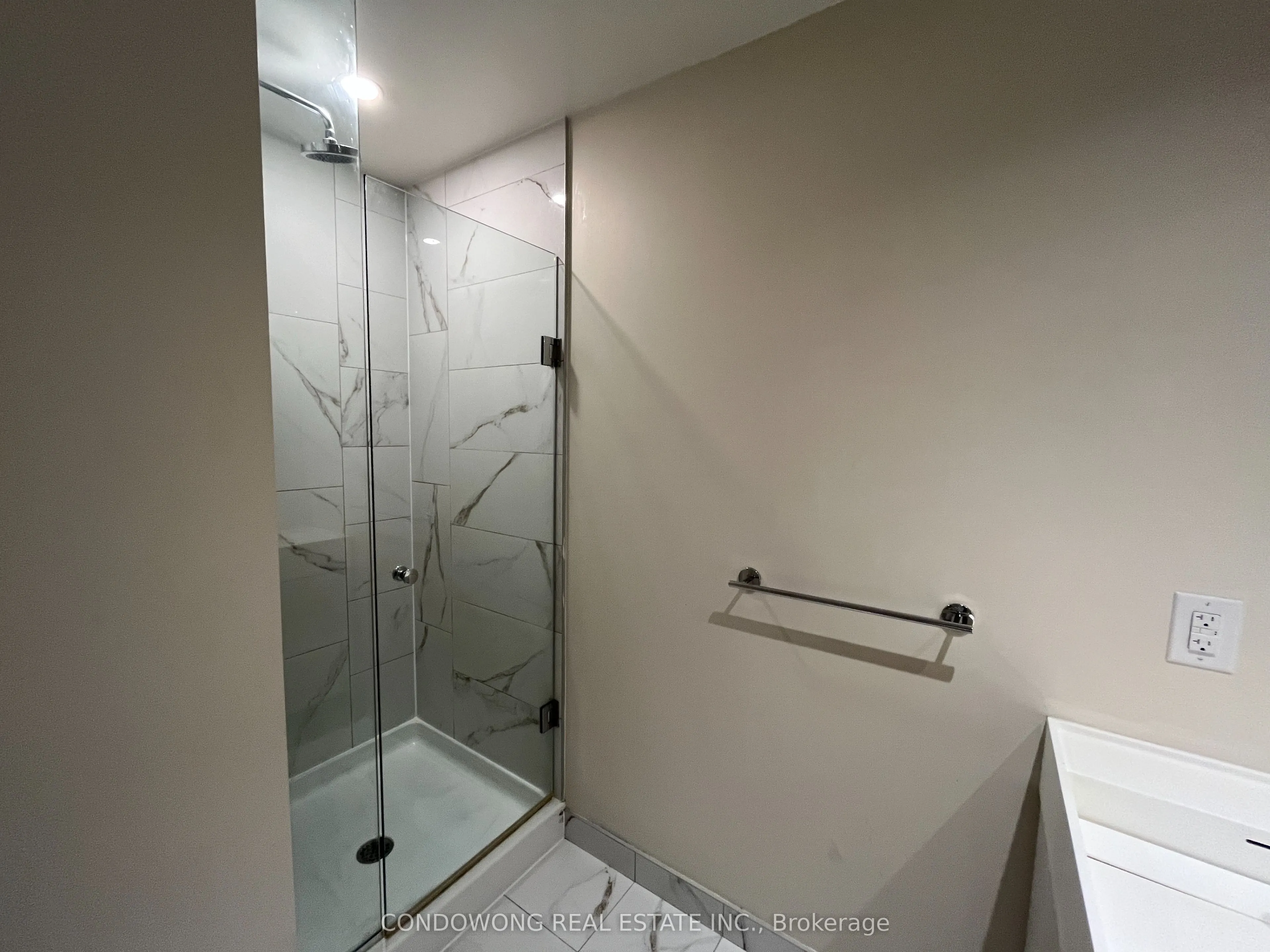 20 Richardson Street, #2405