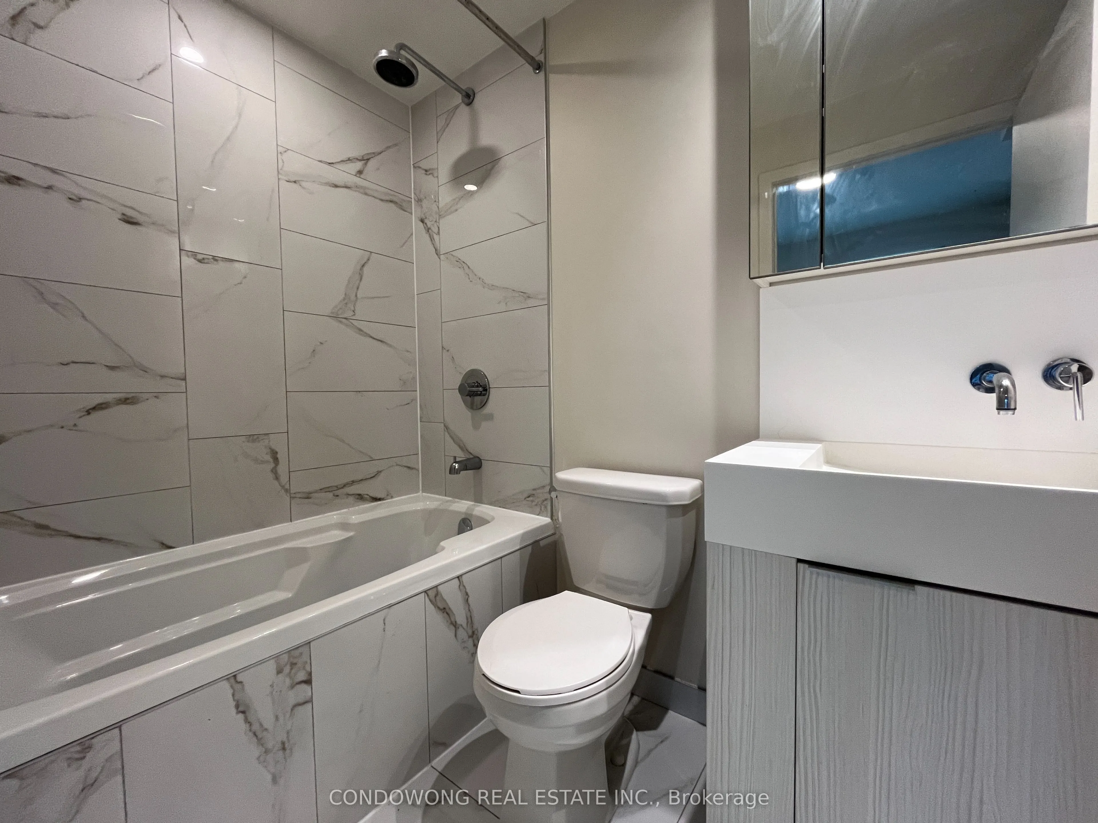20 Richardson Street, #2405