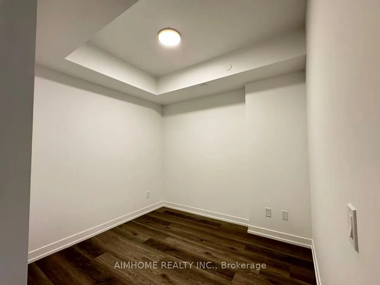 771 Yonge Street, #901