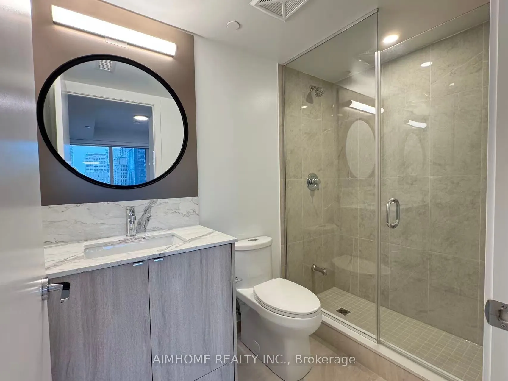 771 Yonge Street, #901