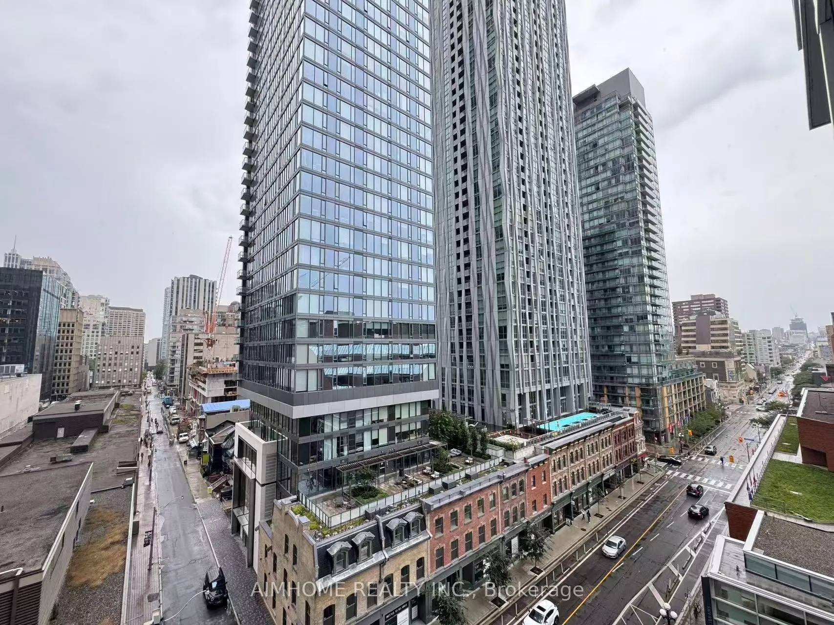 771 Yonge Street, #901