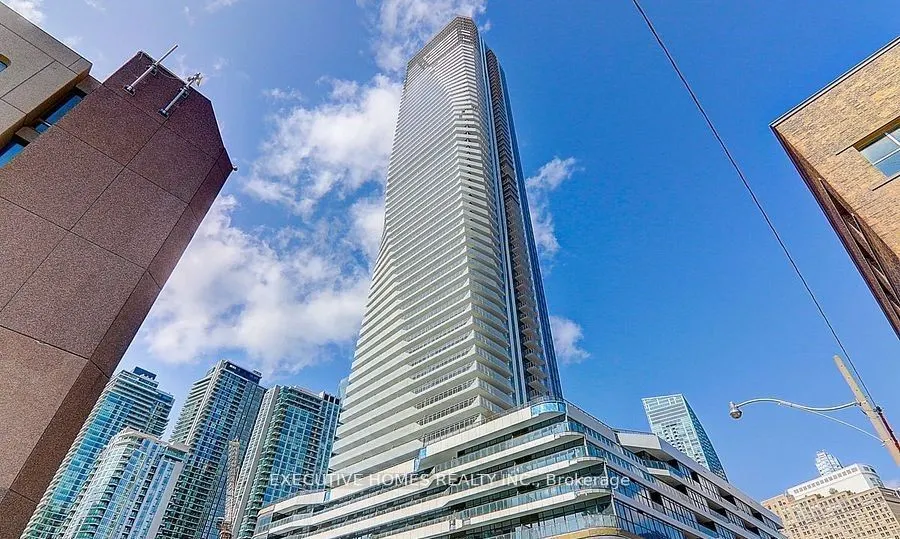 28 Freeland Street, #4806