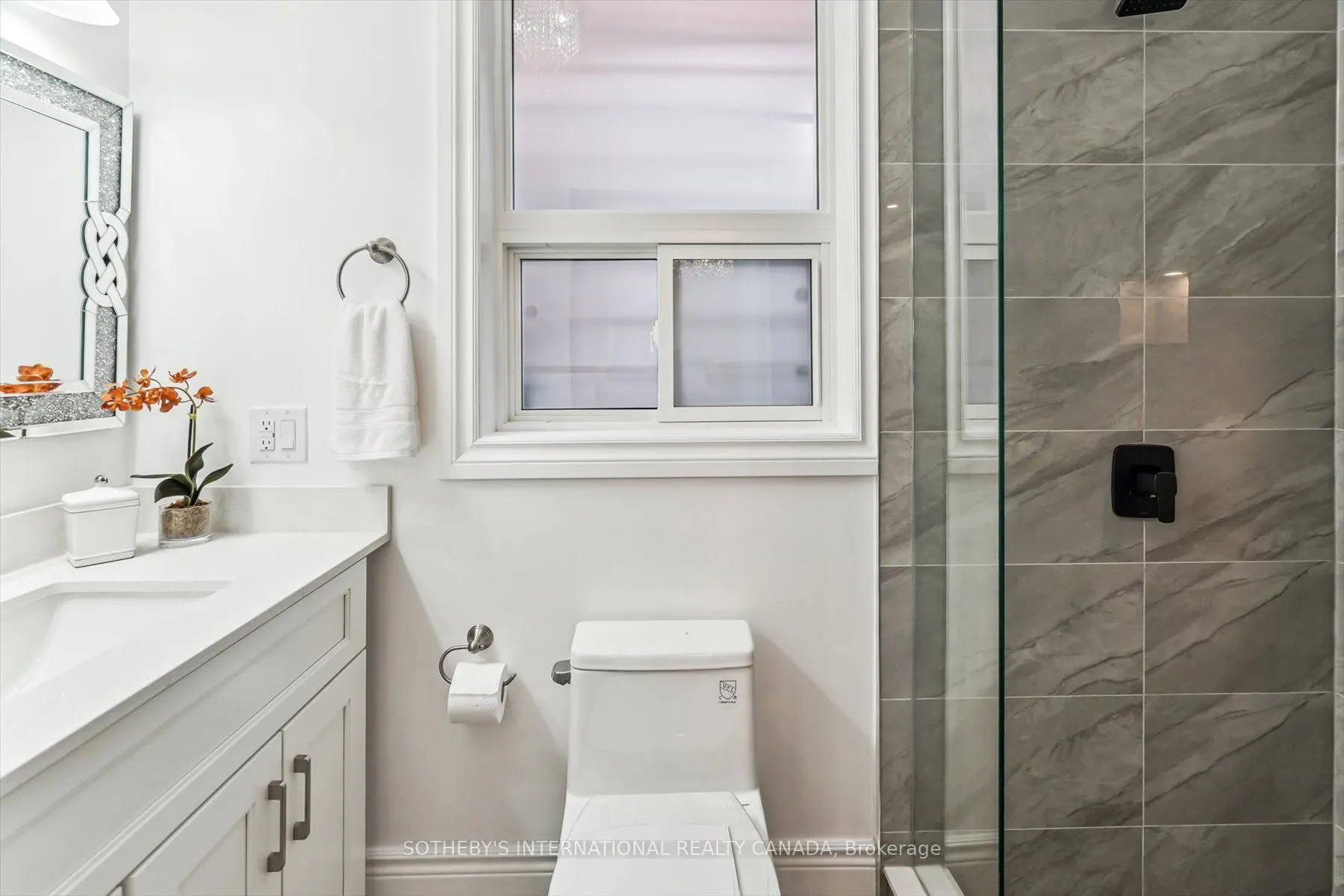 290 Bathurst Street