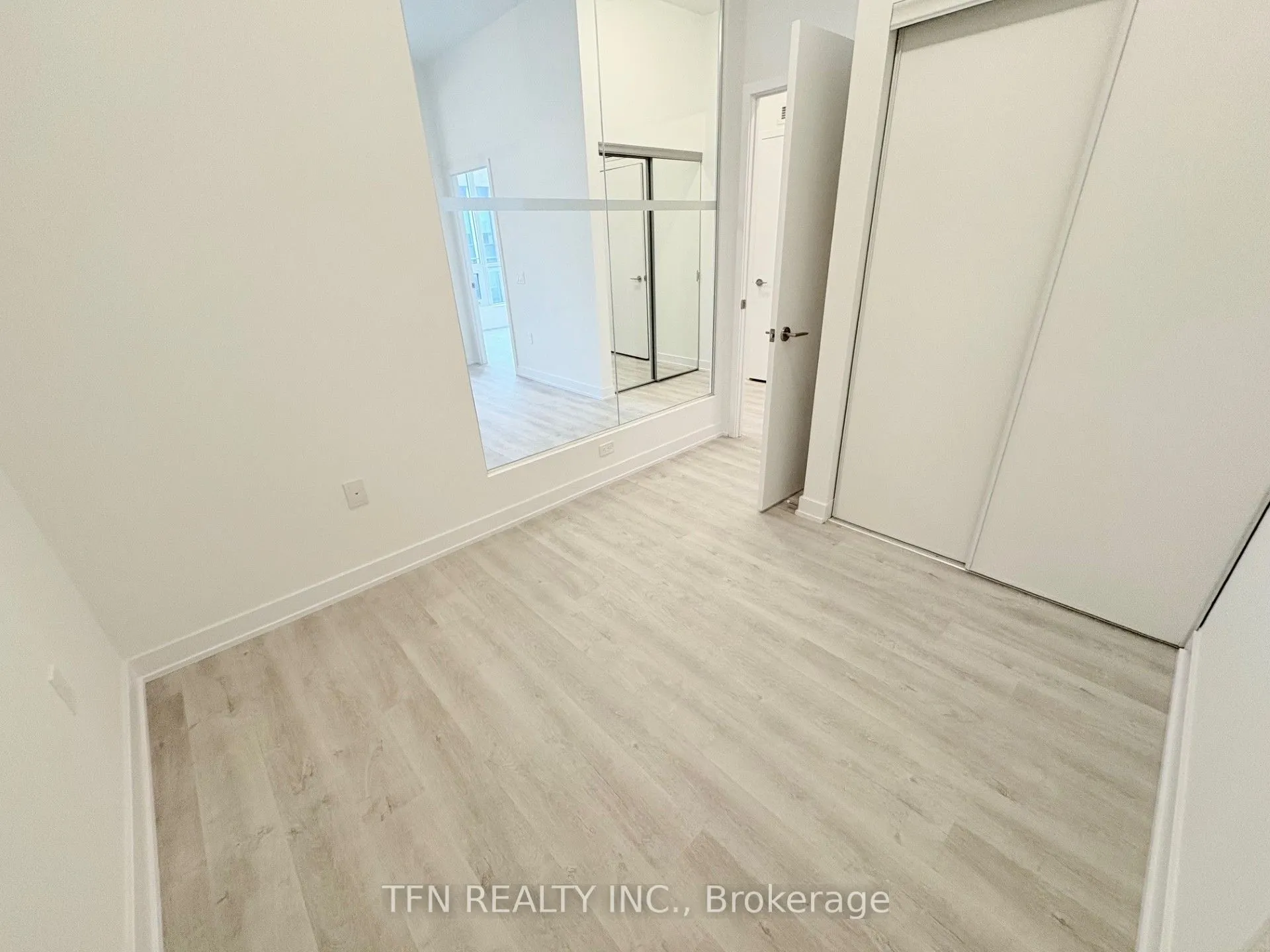 15 Richardson Street, #1123