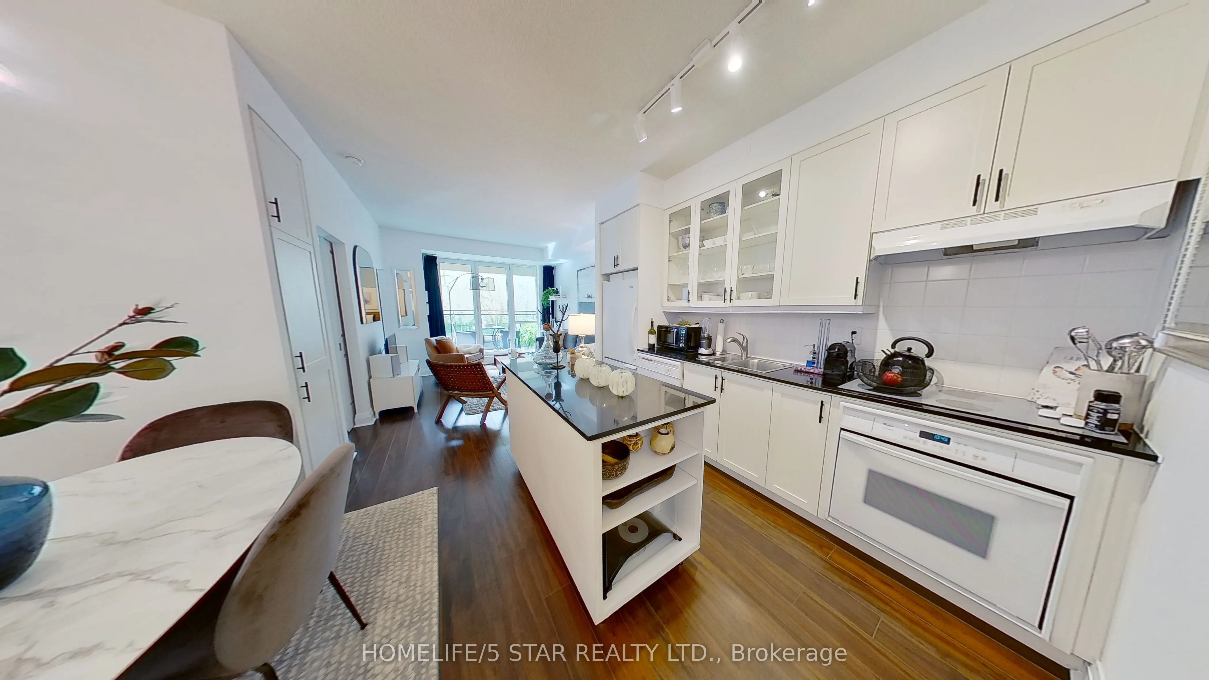 25 SCRIVENER Square, #209