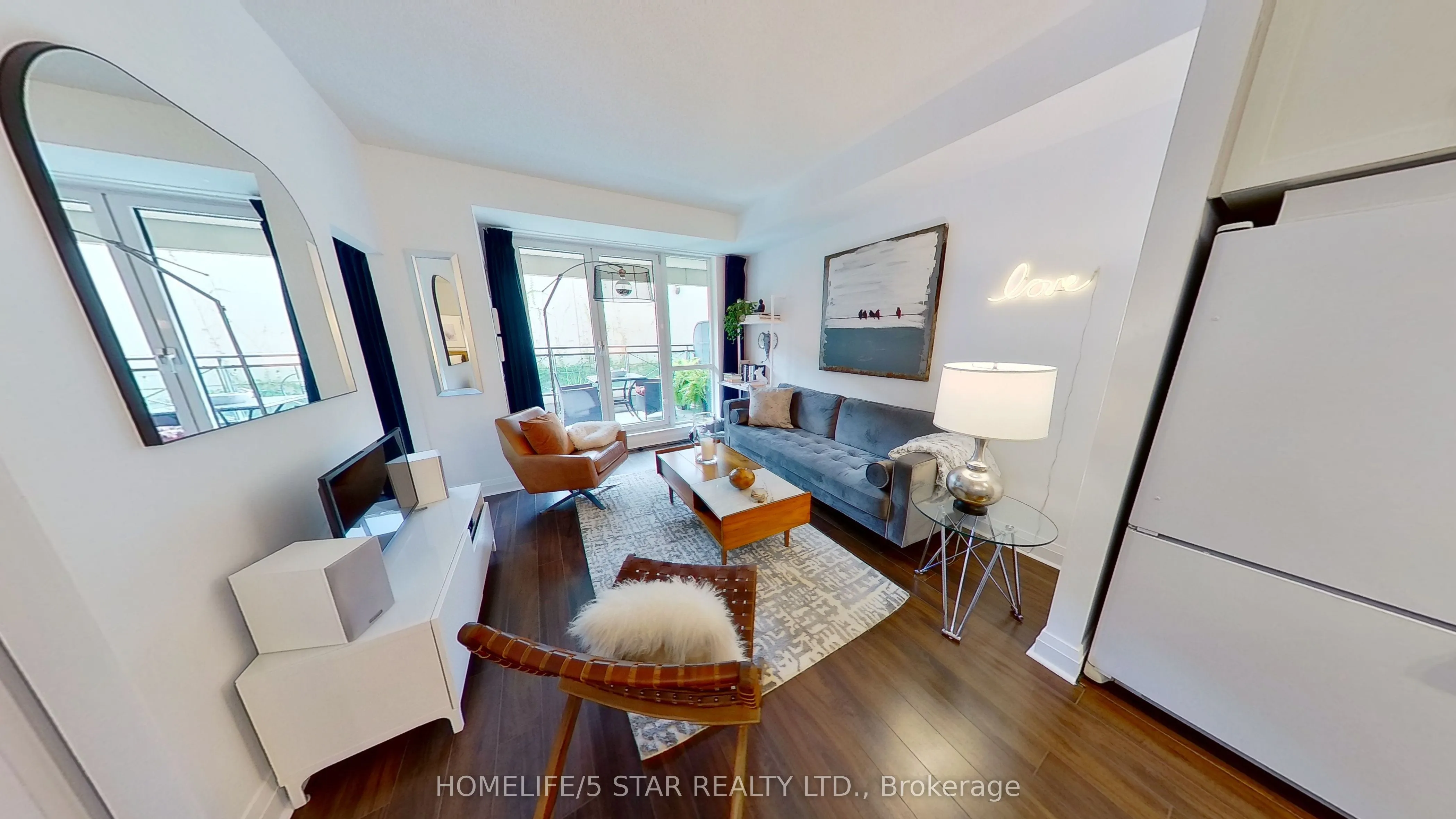 25 SCRIVENER Square, #209