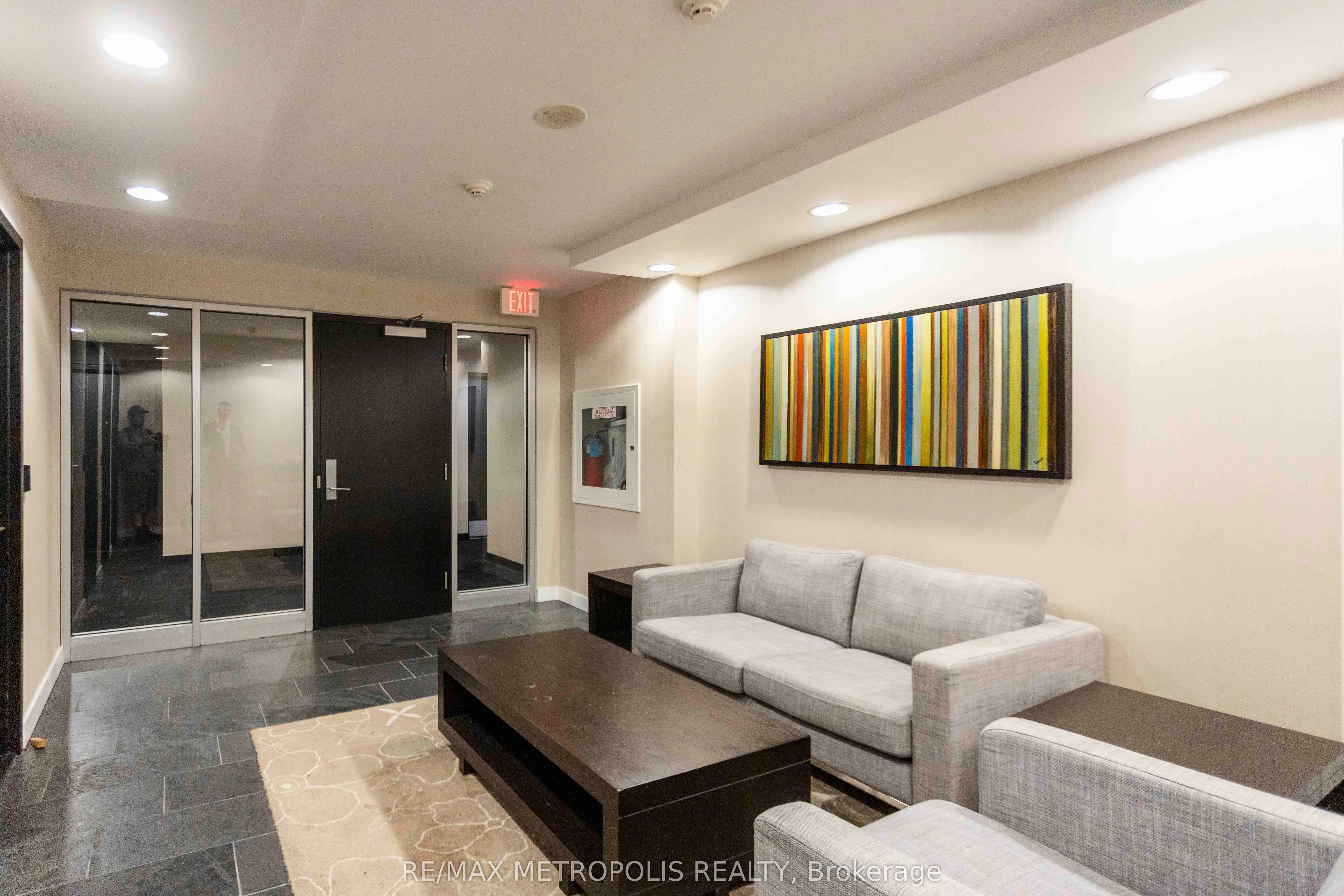 55 East Liberty Street, #813