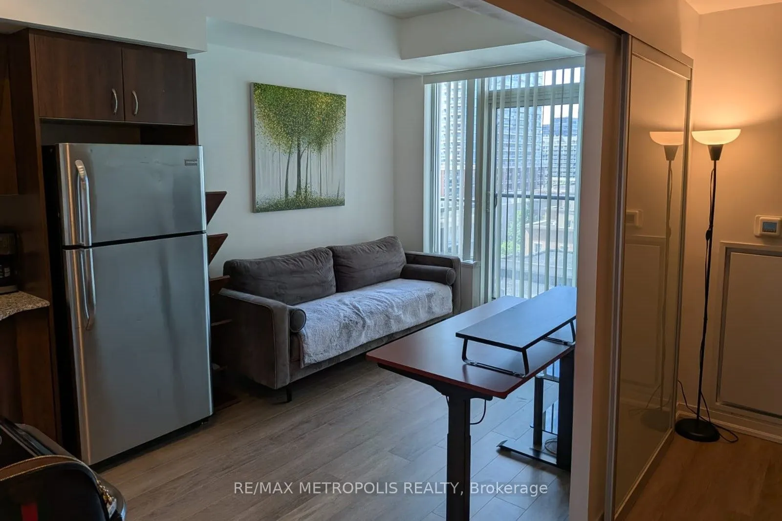 55 East Liberty Street, #813