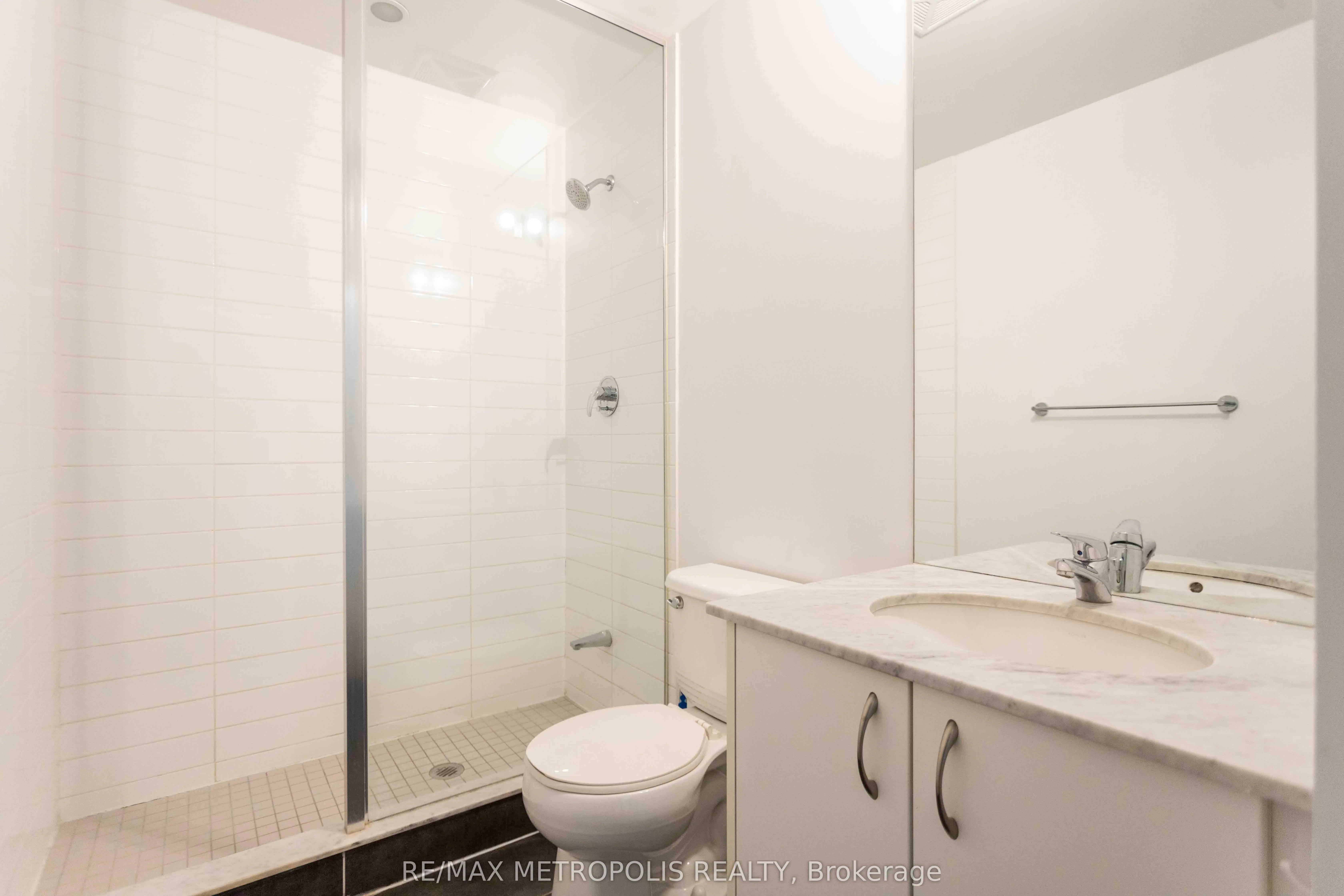 55 East Liberty Street, #813