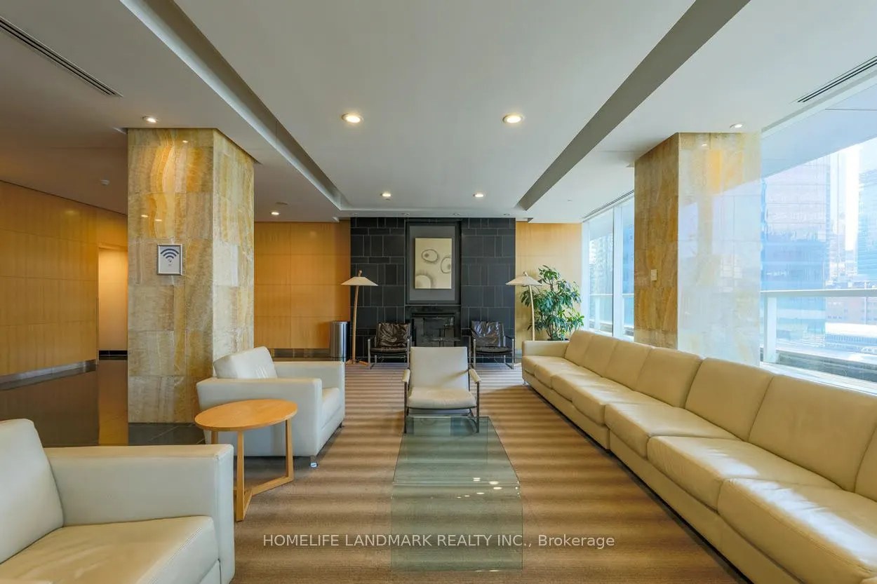 55 bremner Boulevard, #4003